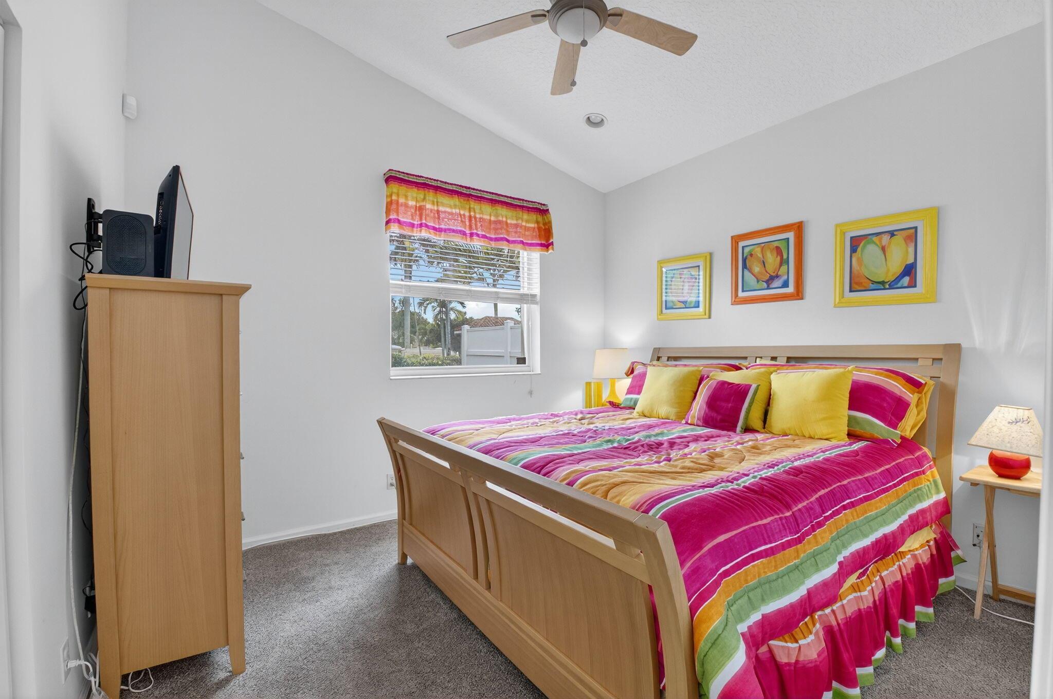 6032 Rossmoor Lakes Court