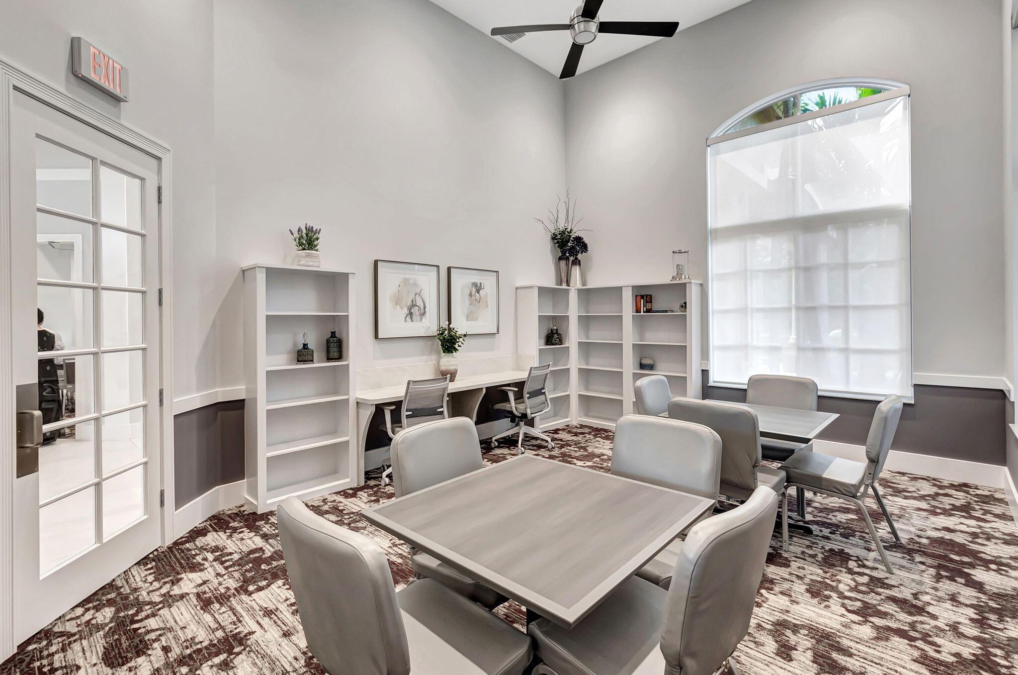 6032 Rossmoor Lakes Court