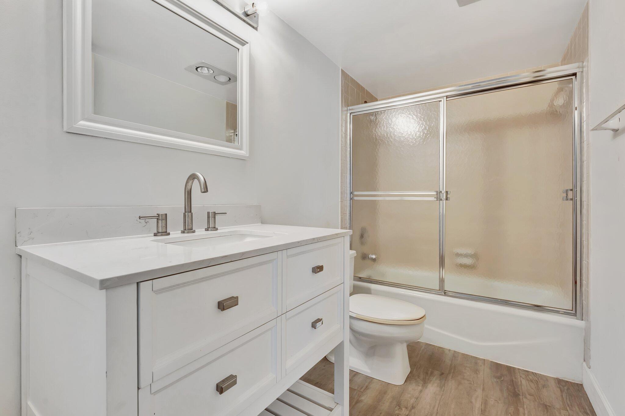 800 Jeffery 202 Street 202