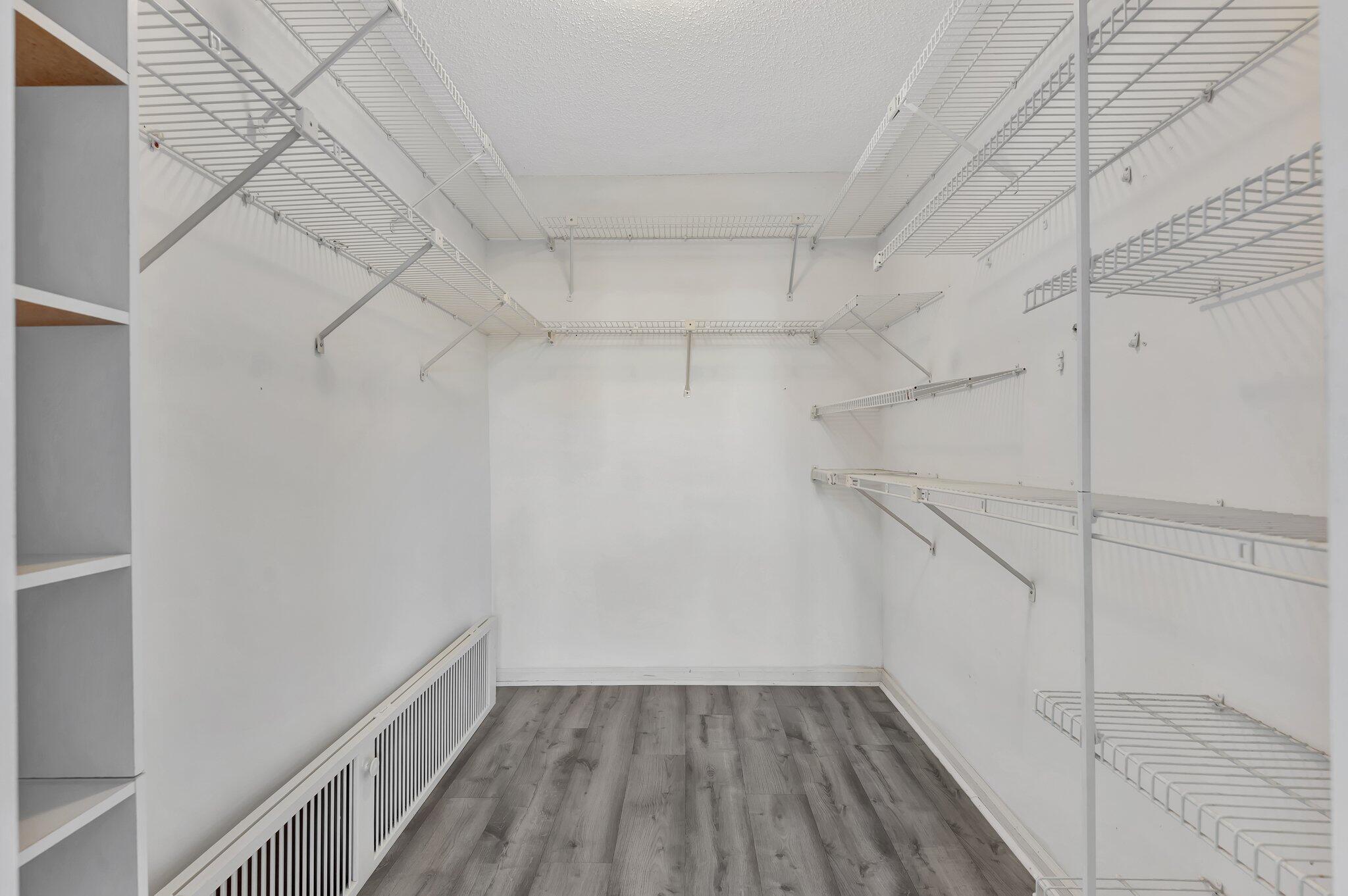 800 Jeffery 202 Street 202