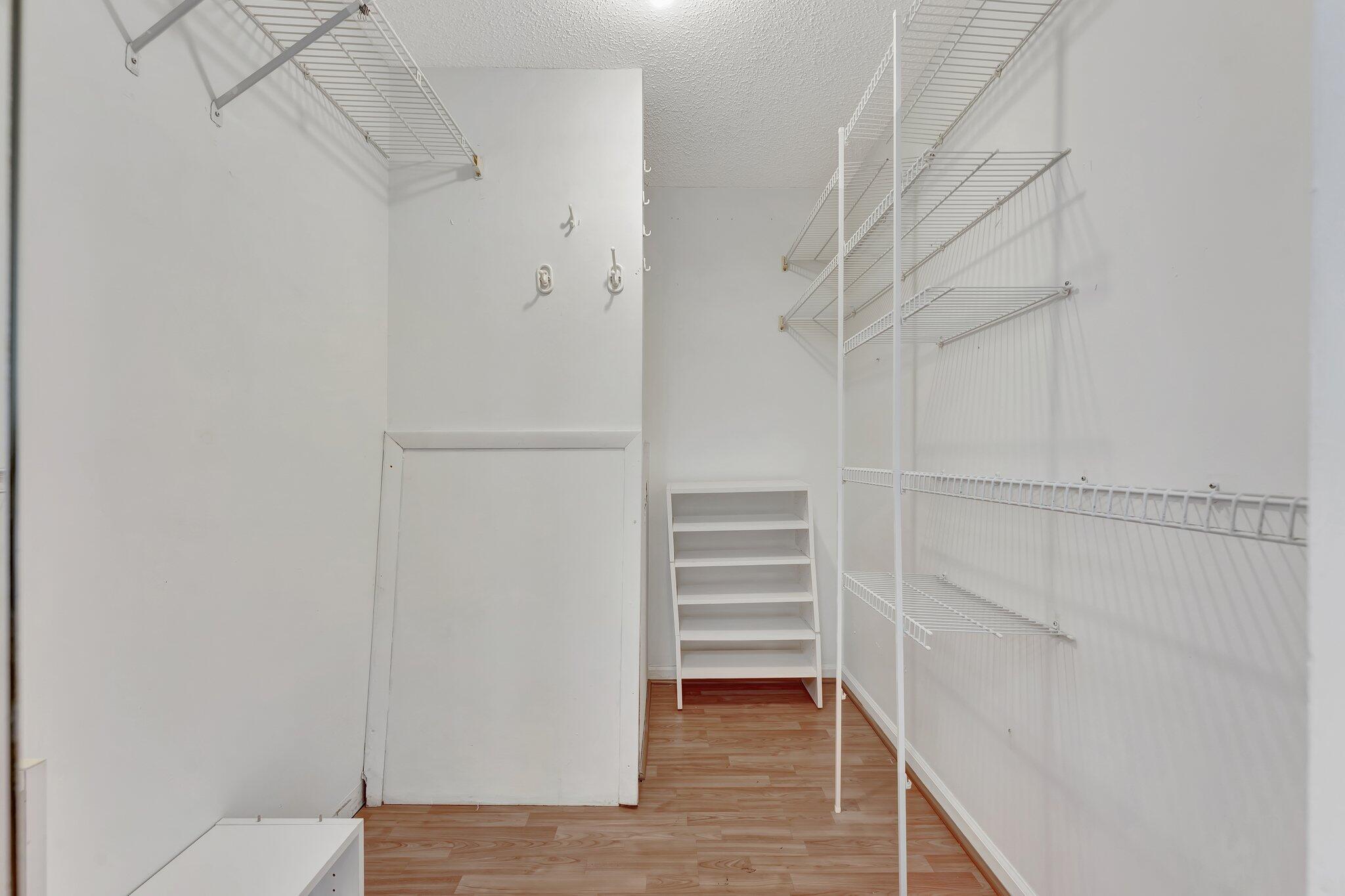 800 Jeffery 202 Street 202