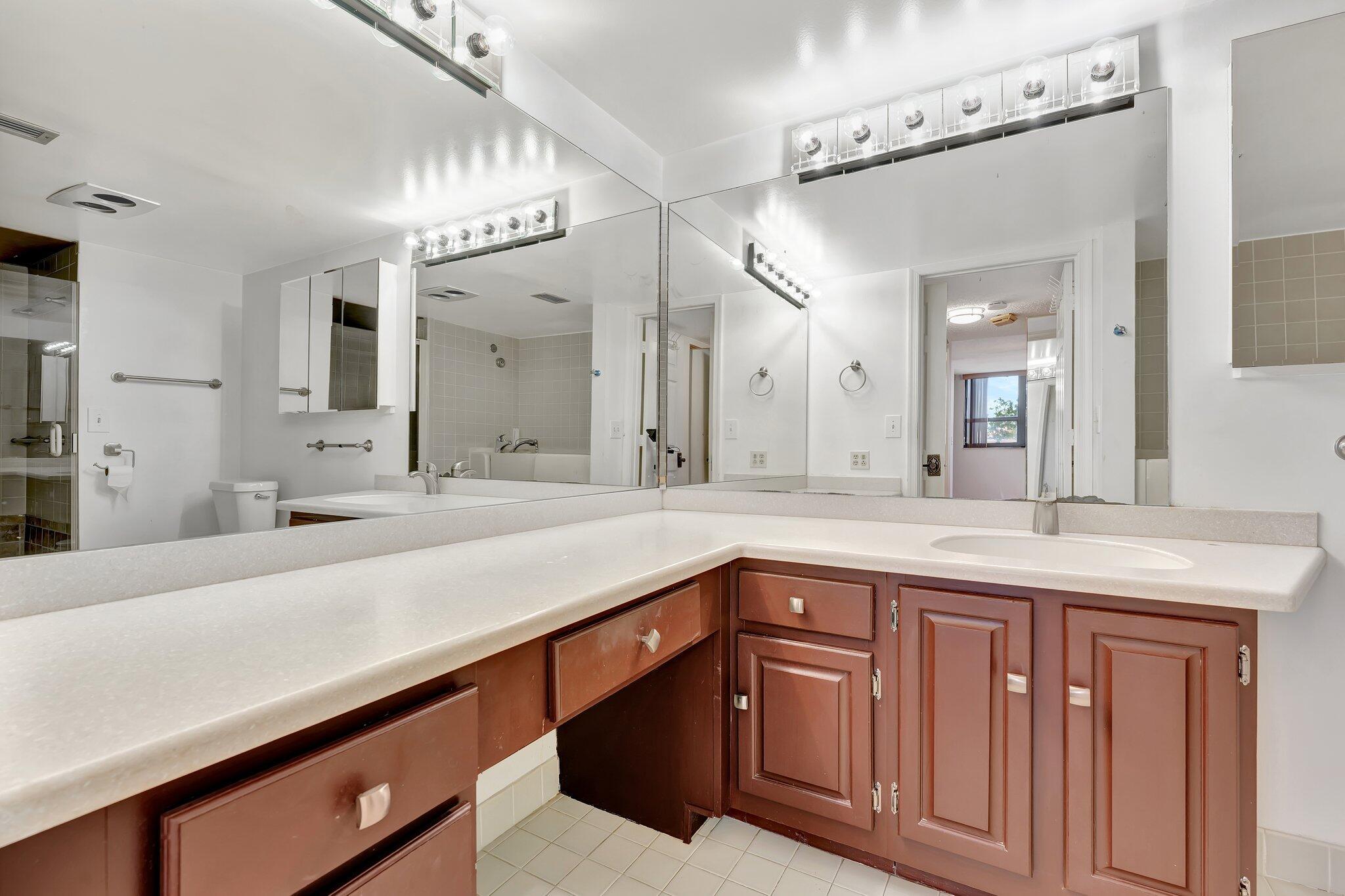 800 Jeffery 202 Street 202