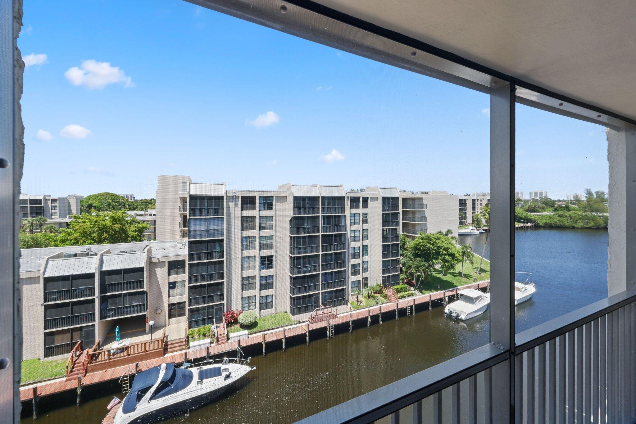 12 Royal Palm Way Unit 605