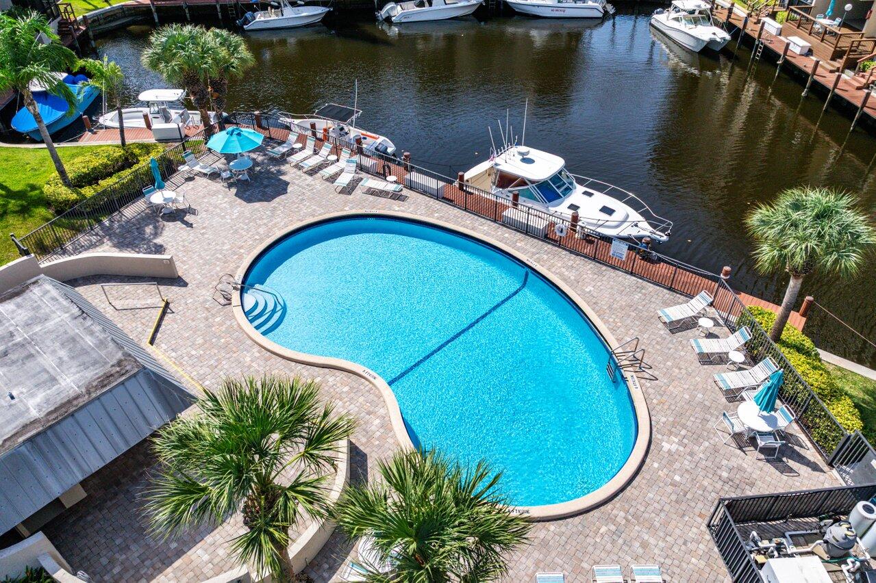 12 Royal Palm Way Unit 605