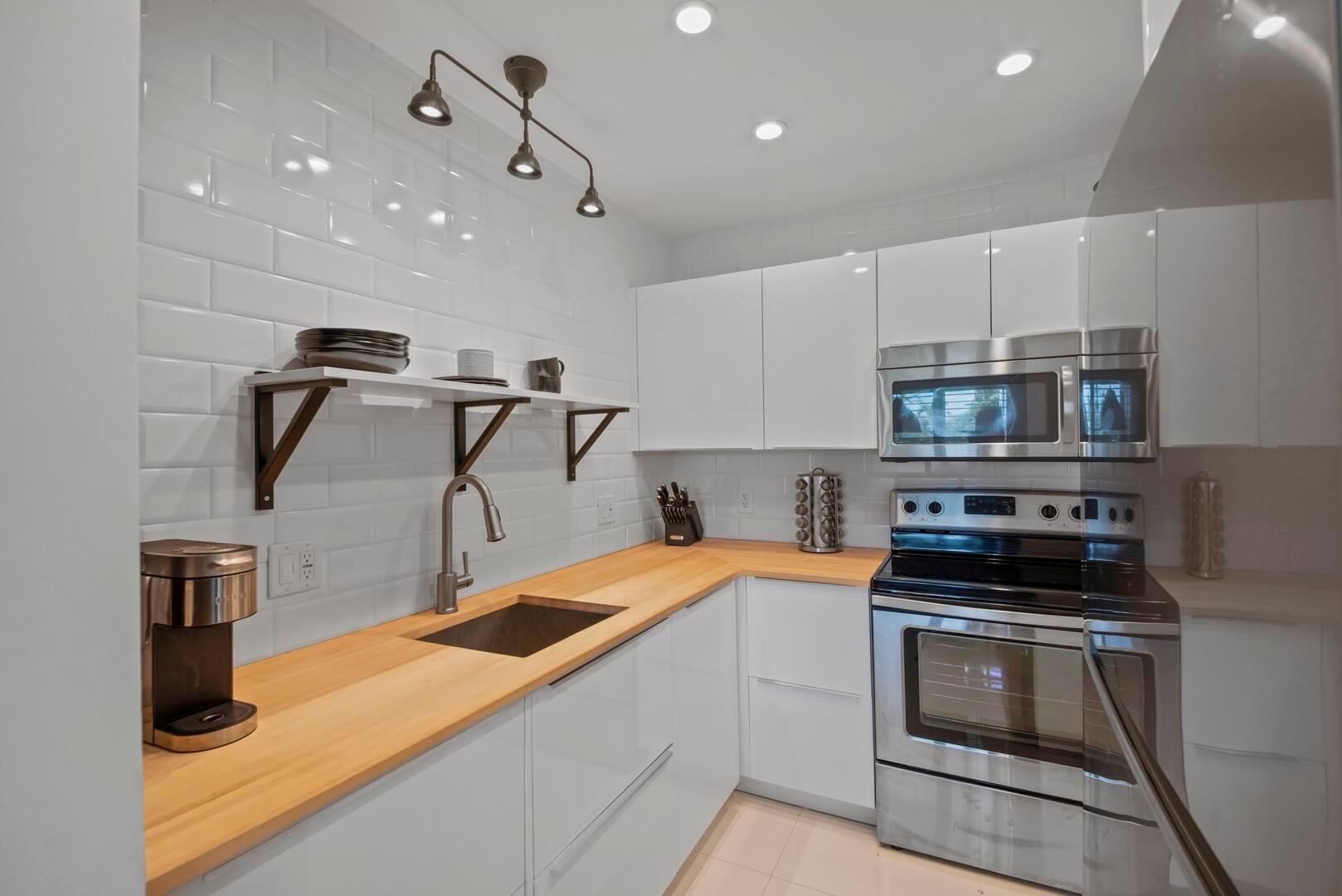 900 Atlantic Shores Boulevard 202