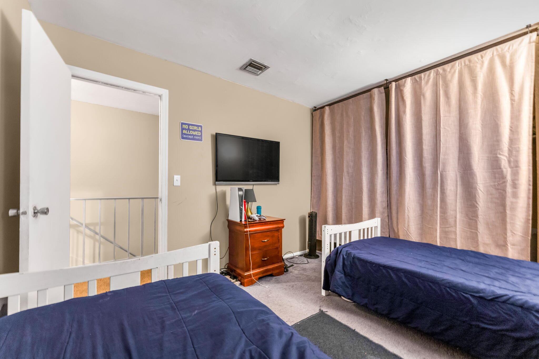 139 Sparrow Drive 2a