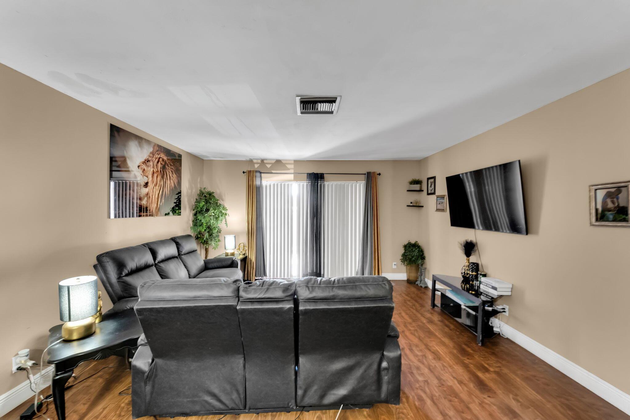 139 Sparrow Drive 2a