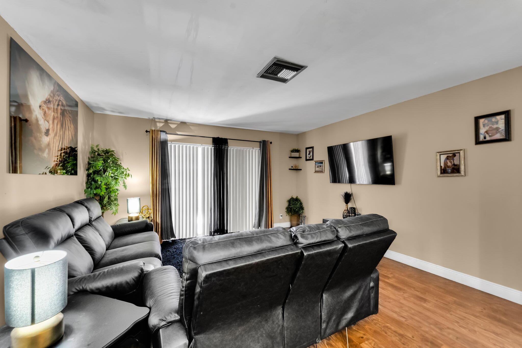 139 Sparrow Drive 2a