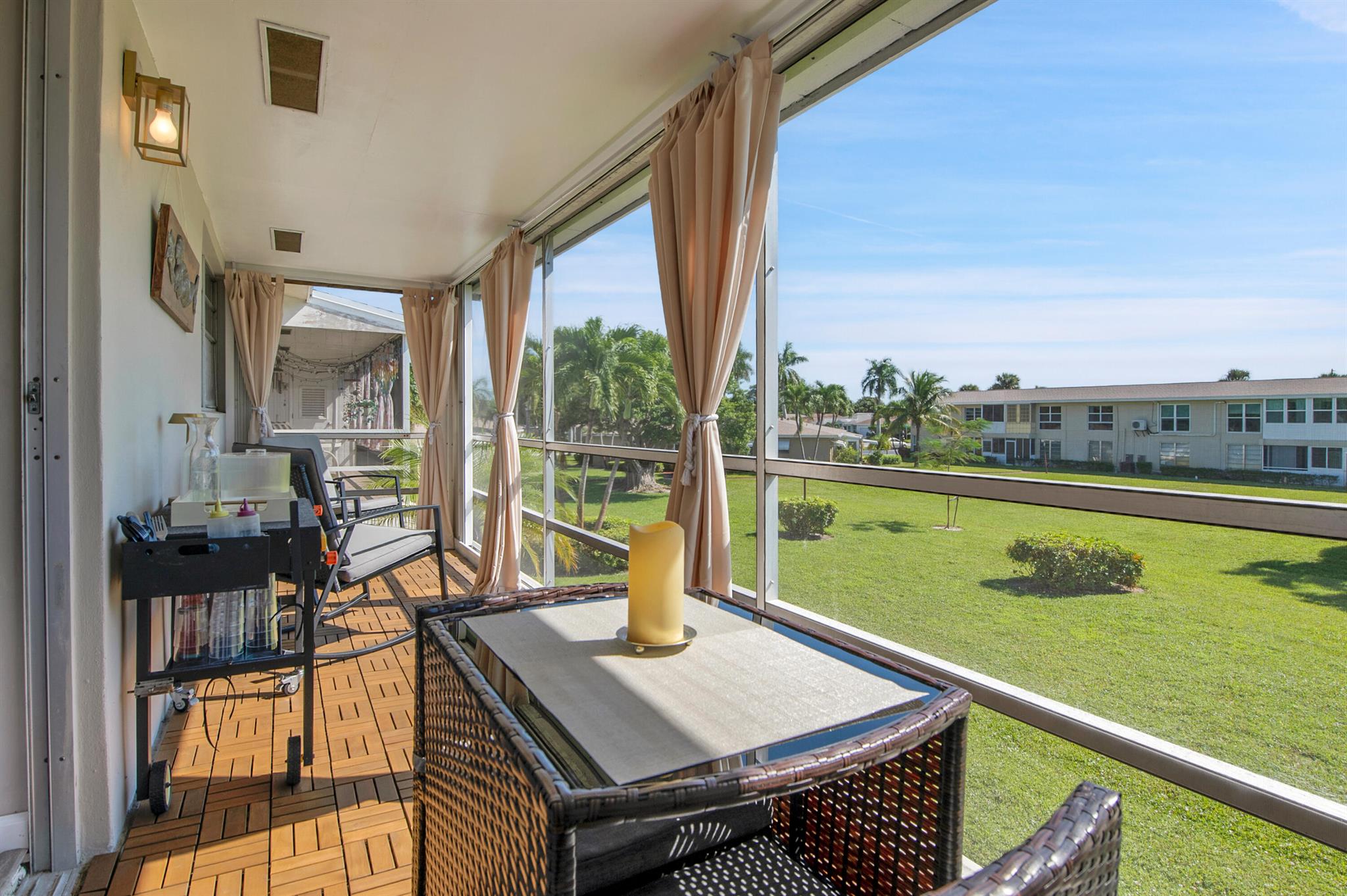 312 NE 17th Avenue 202