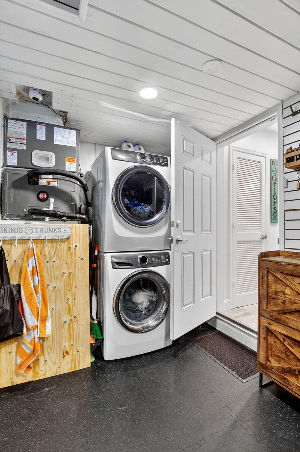 1194 Hillsboro Mile 74