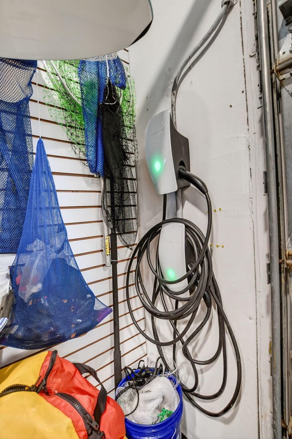 1194 Hillsboro Mile 74