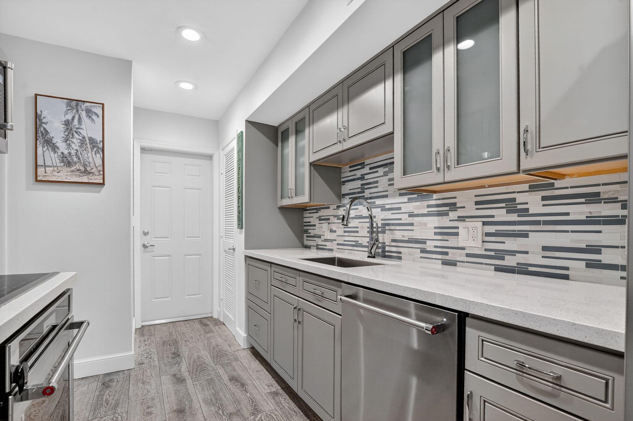 1194 Hillsboro Mile 74