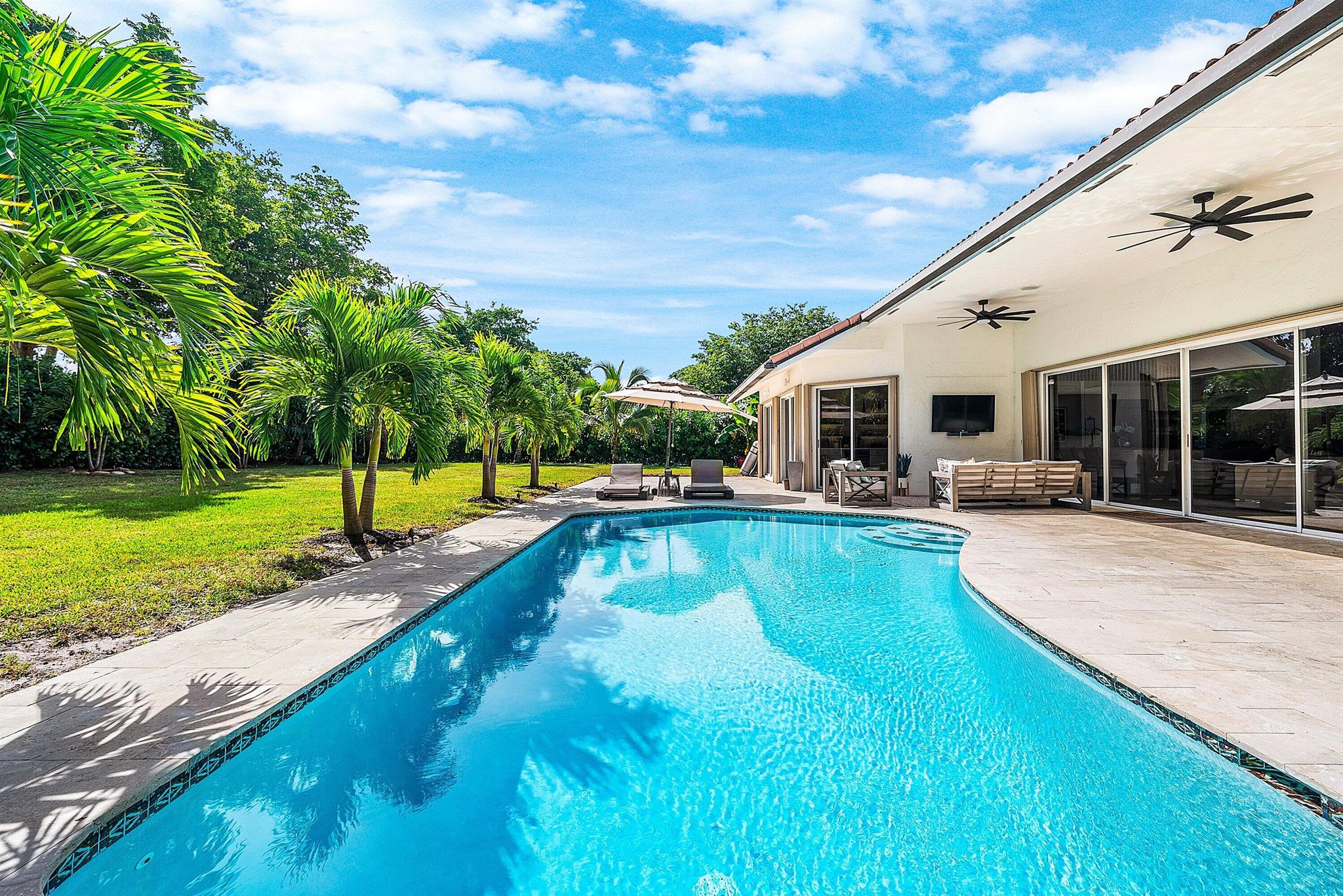 4408 Woodfield Boulevard