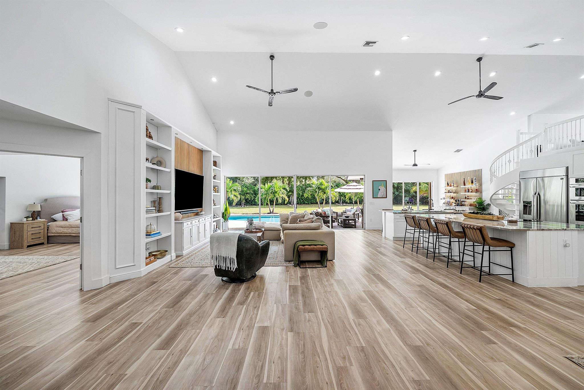 4408 Woodfield Boulevard