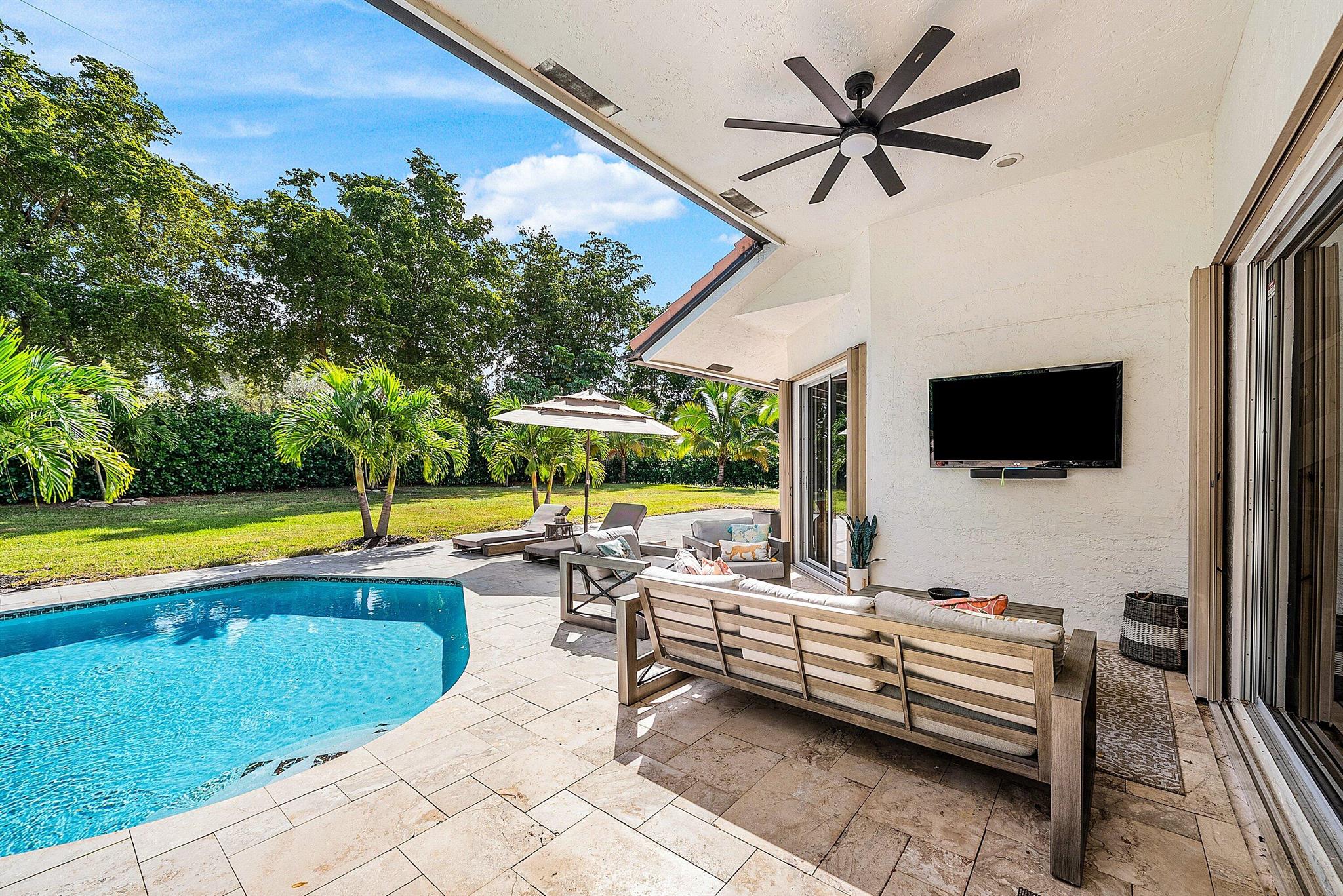 4408 Woodfield Boulevard