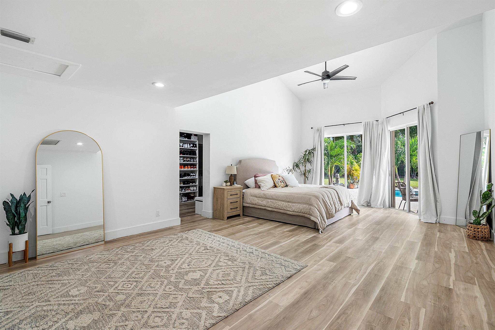 4408 Woodfield Boulevard