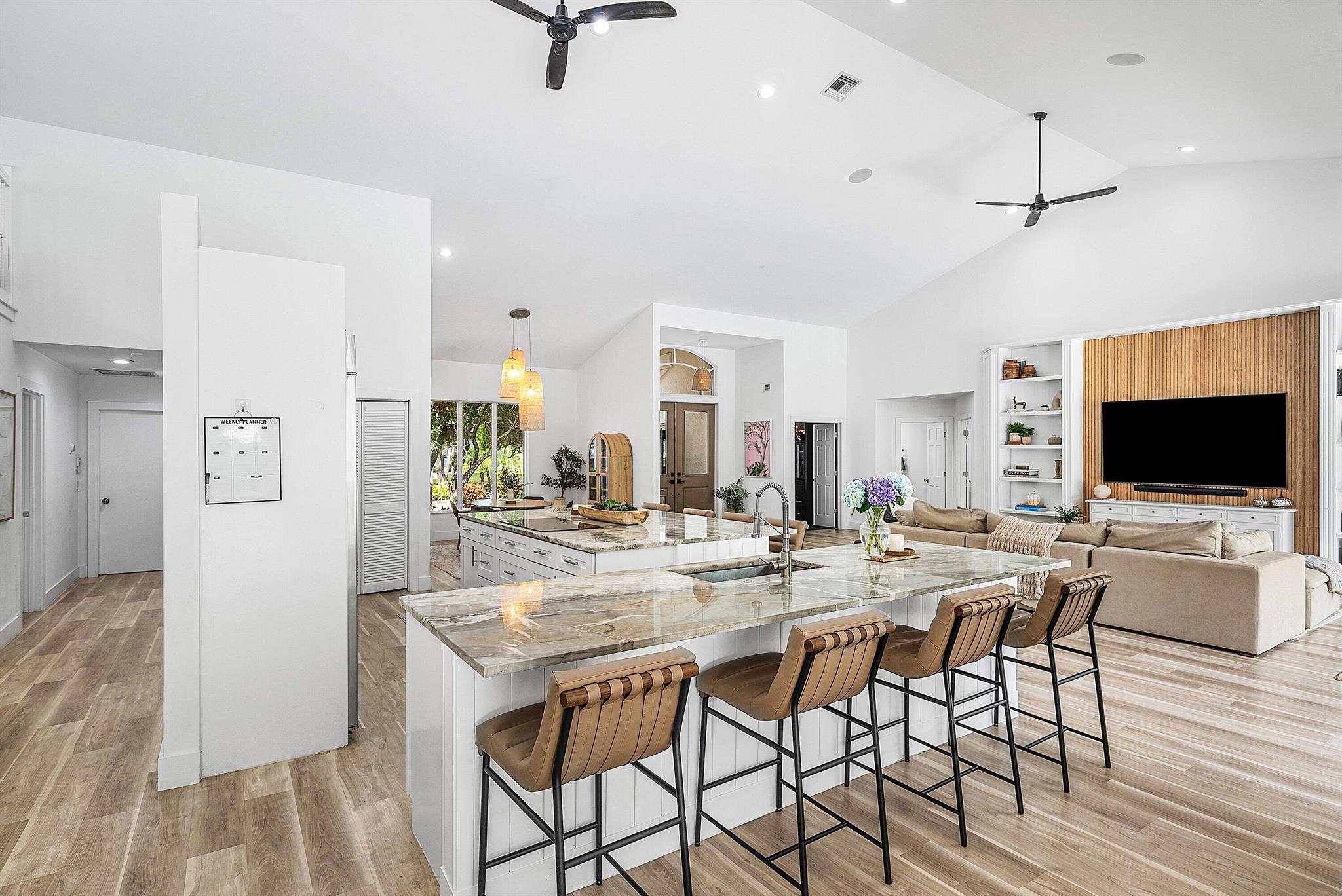 4408 Woodfield Boulevard