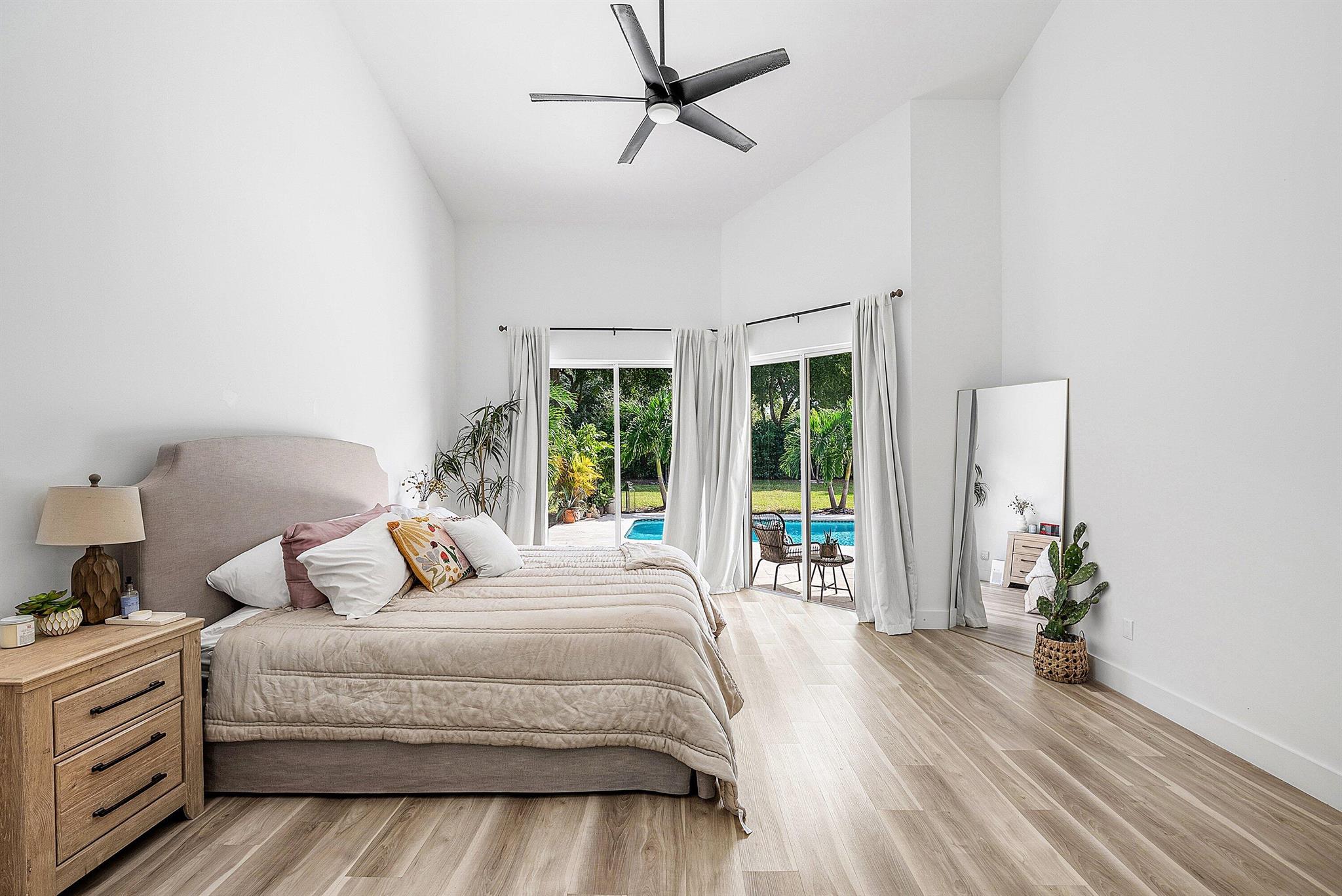 4408 Woodfield Boulevard