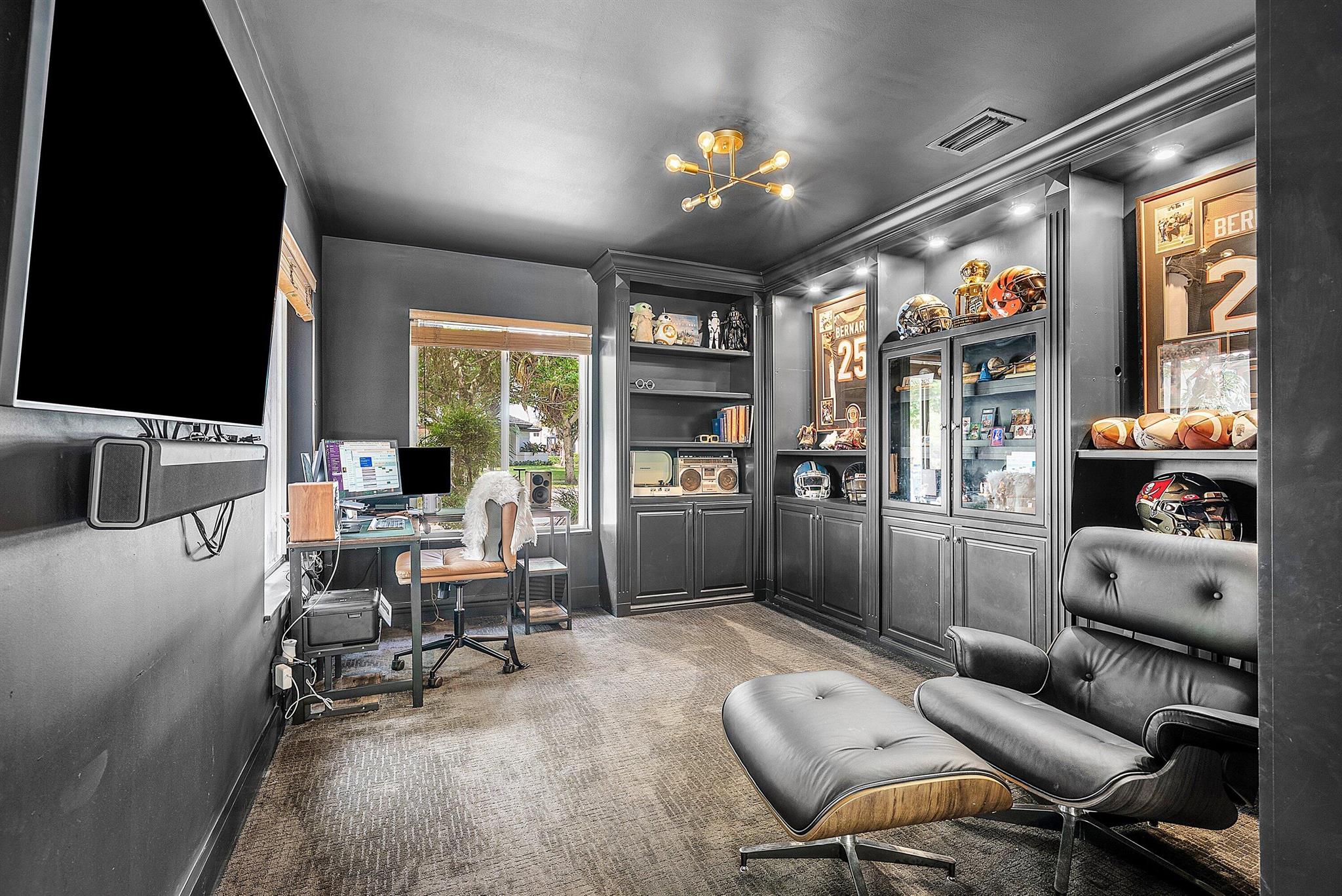 4408 Woodfield Boulevard