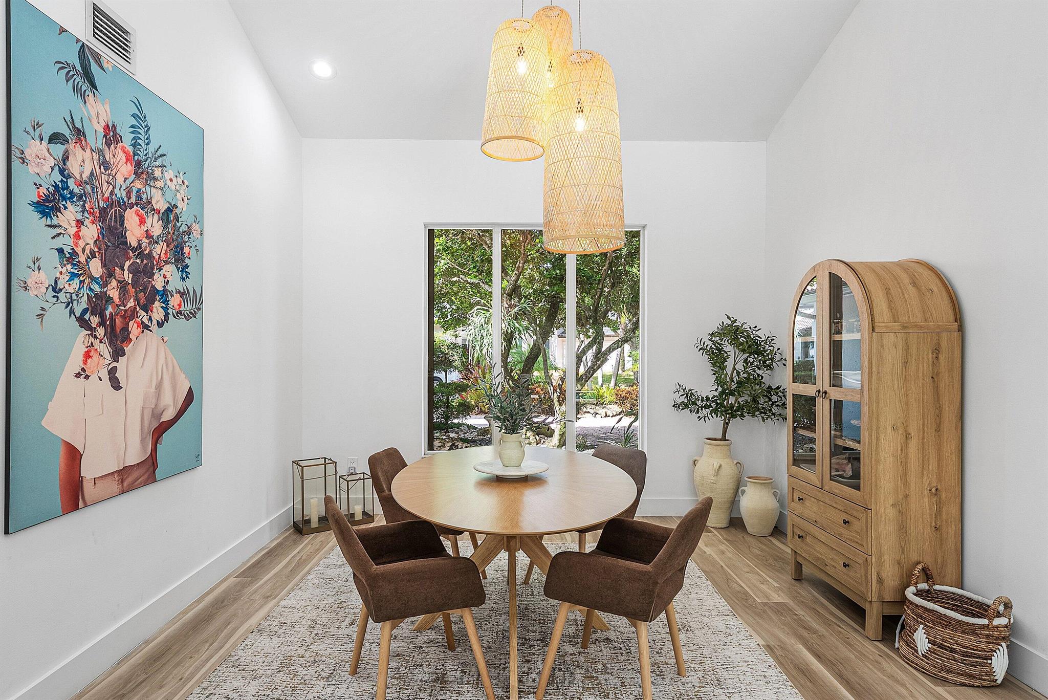 4408 Woodfield Boulevard