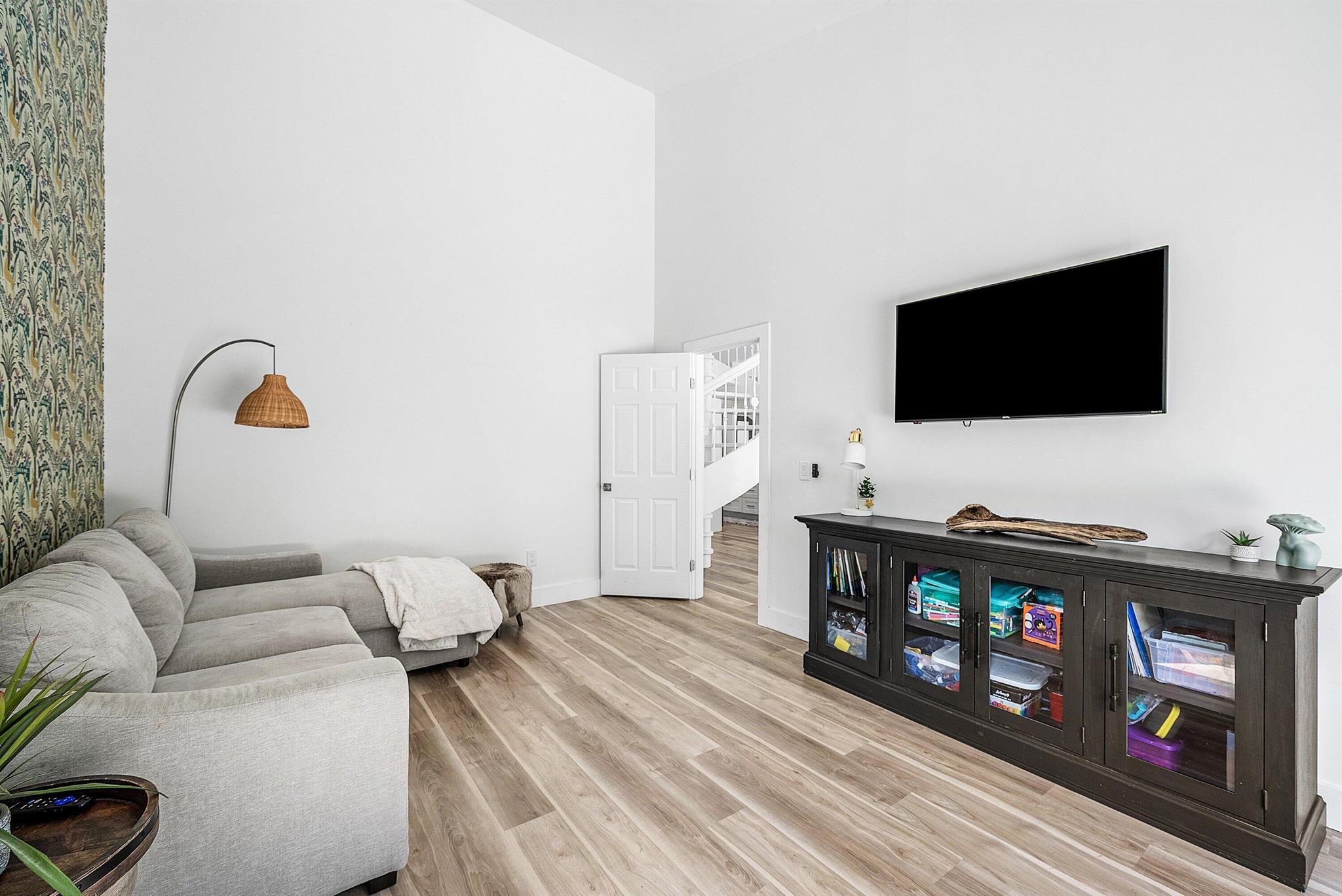 4408 Woodfield Boulevard