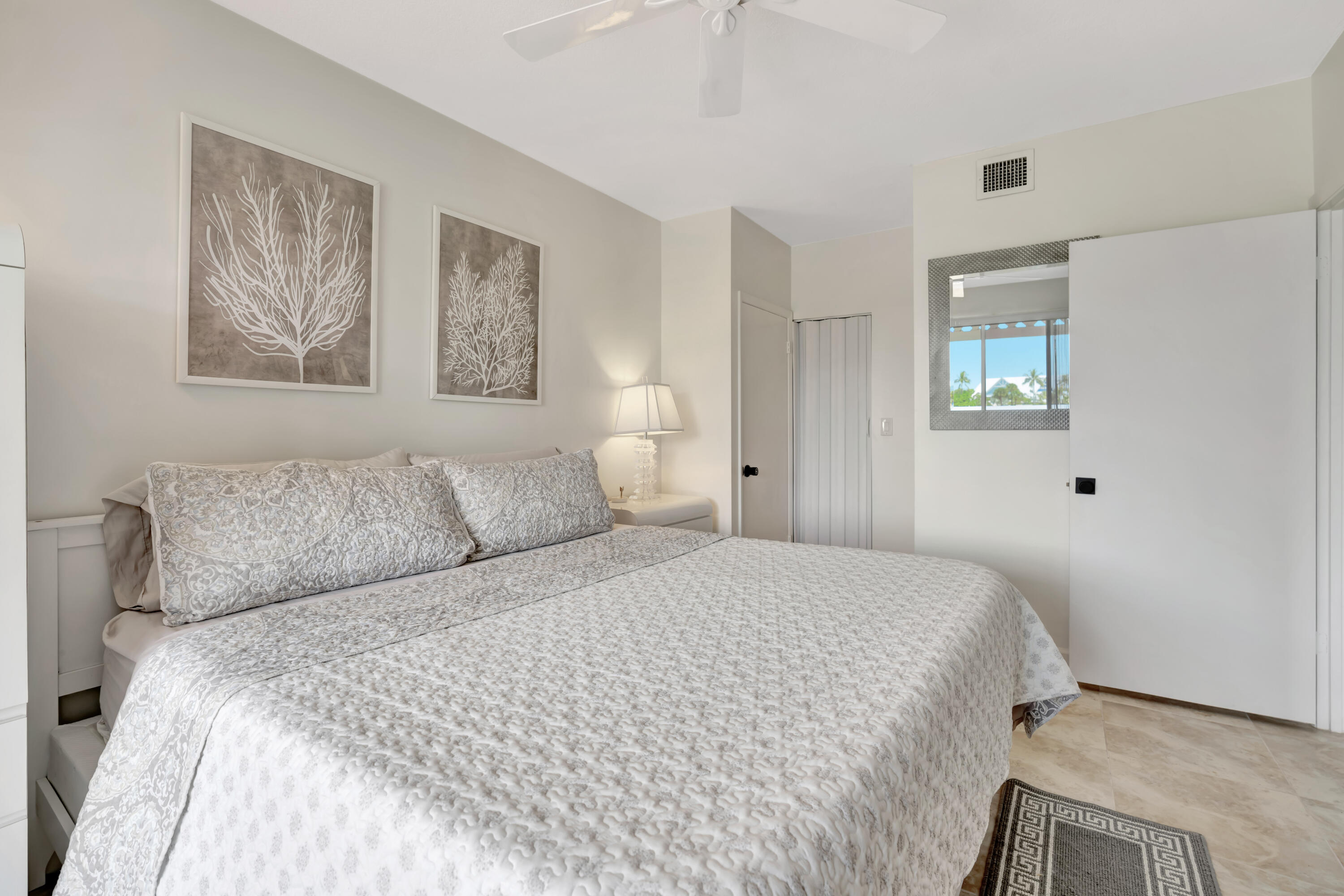 353 S Us Highway 1 A4