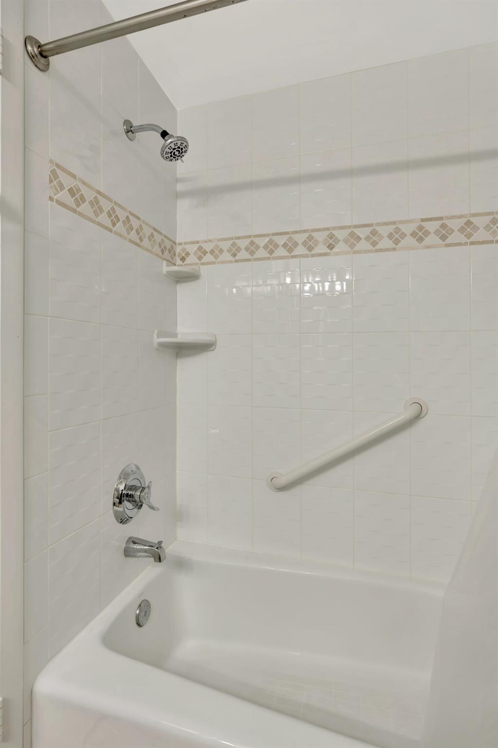 353 S Us Highway 1 A4