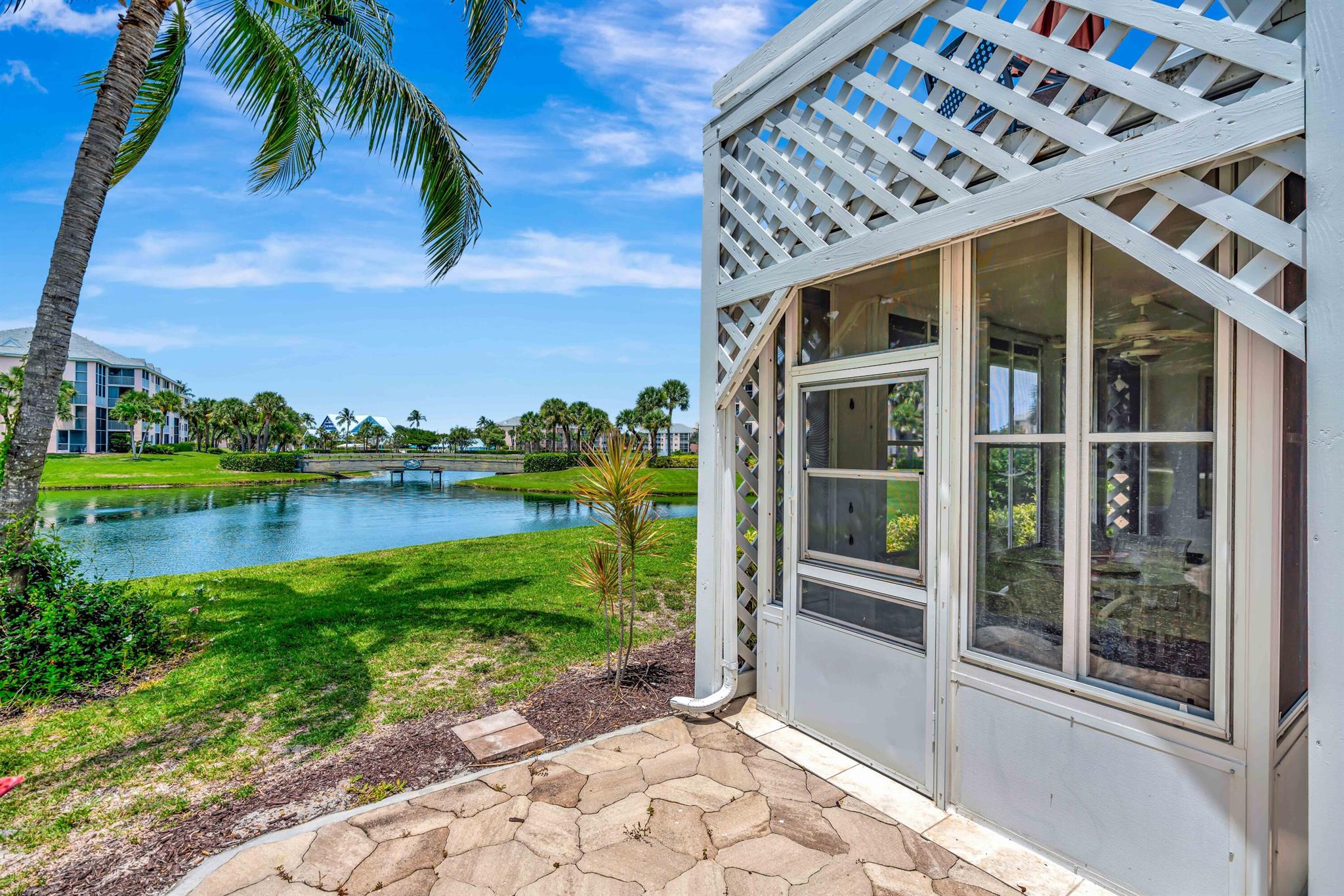 353 S Us Highway 1 A4