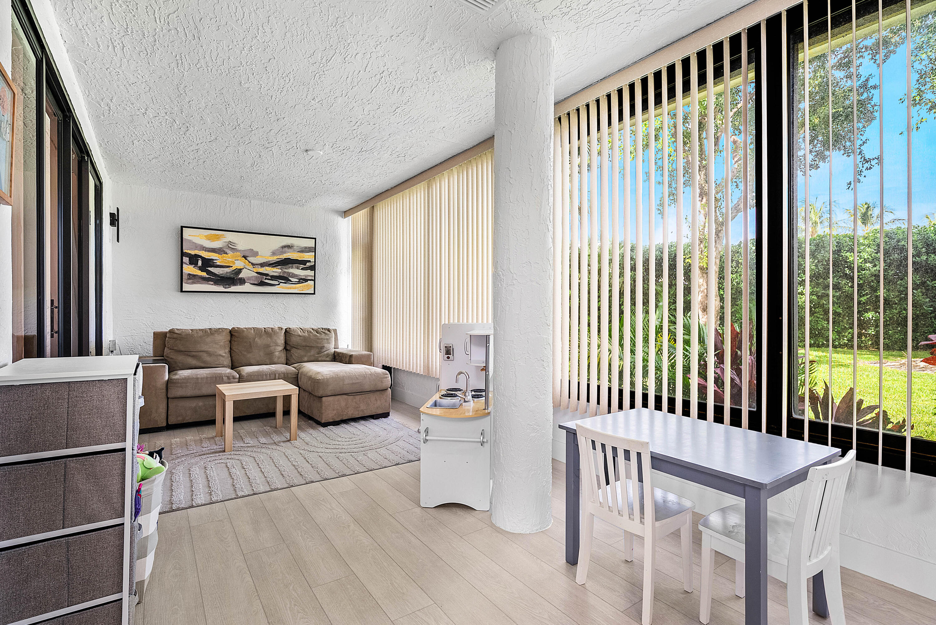 22627 Meridiana Drive