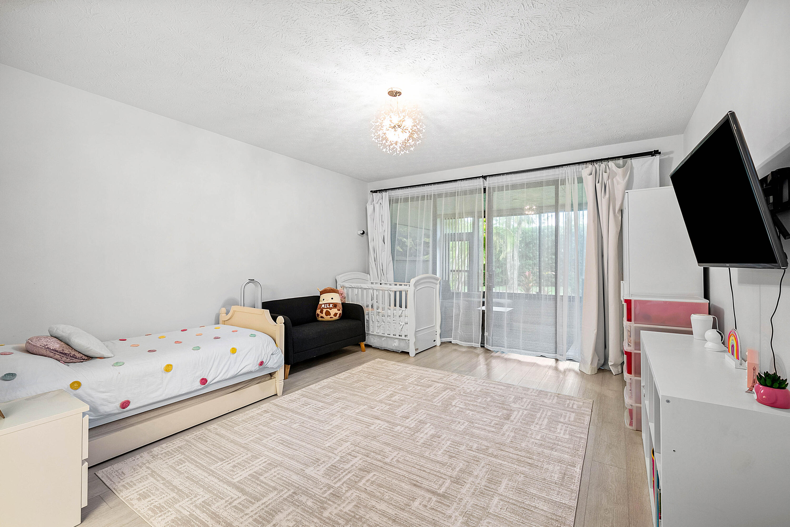 22627 Meridiana Drive