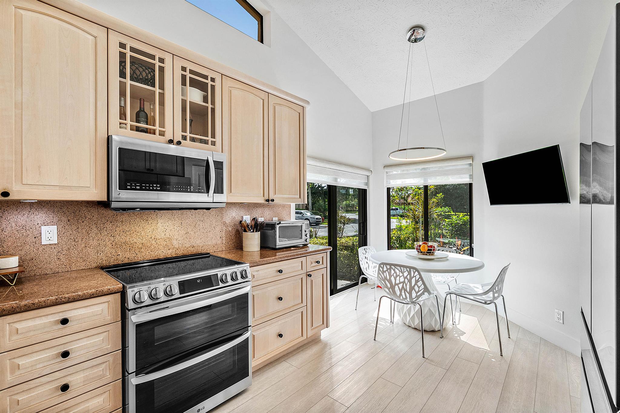 22627 Meridiana Drive