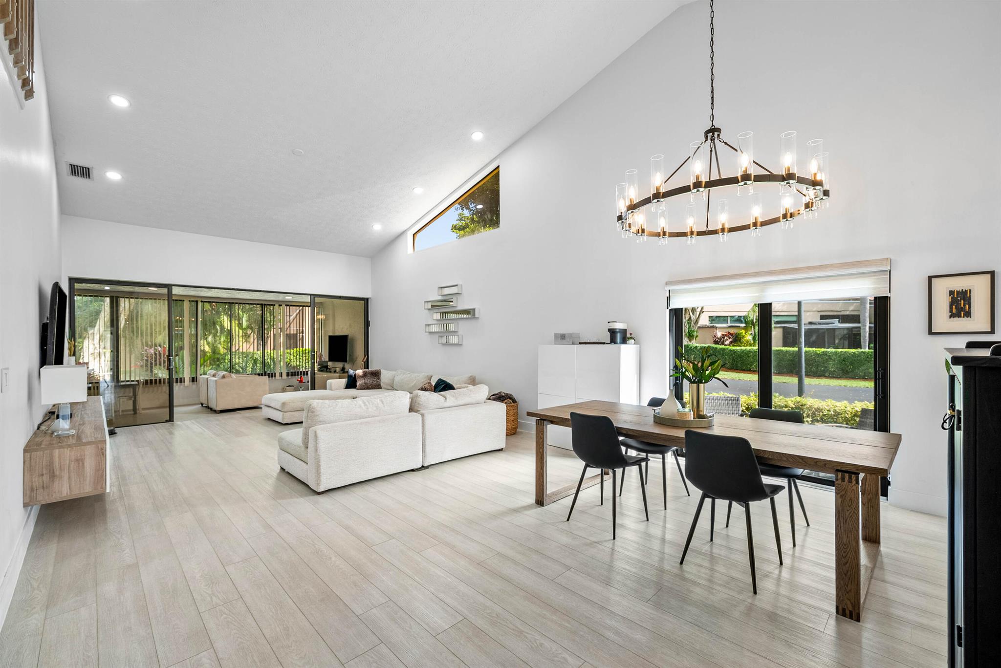 22627 Meridiana Drive