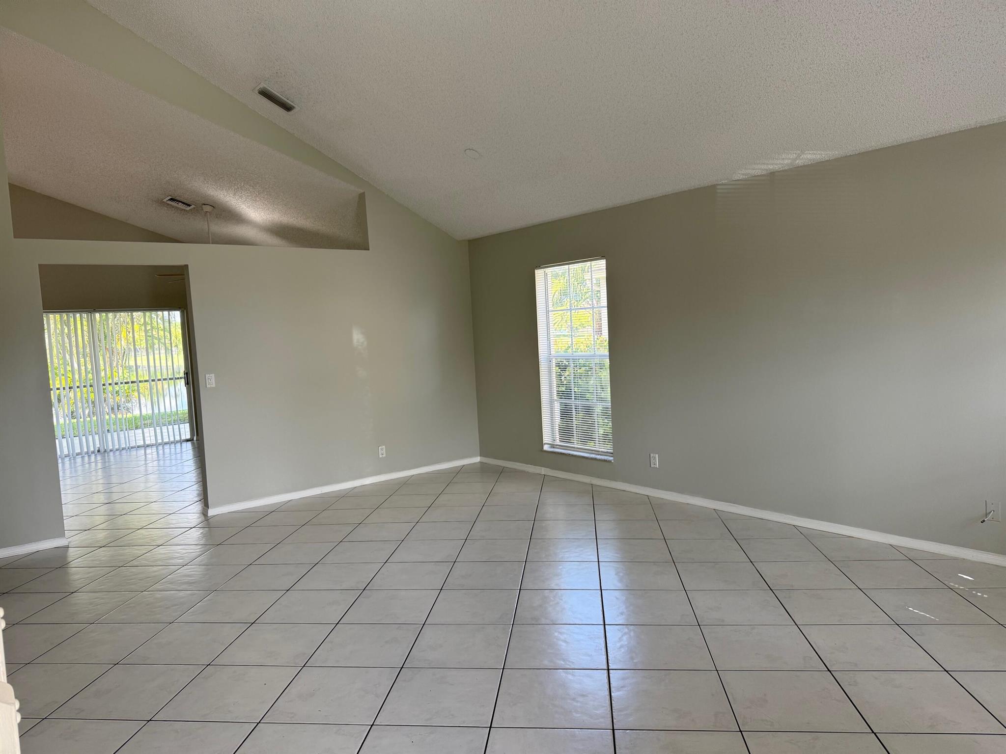 22492 Middletown Drive