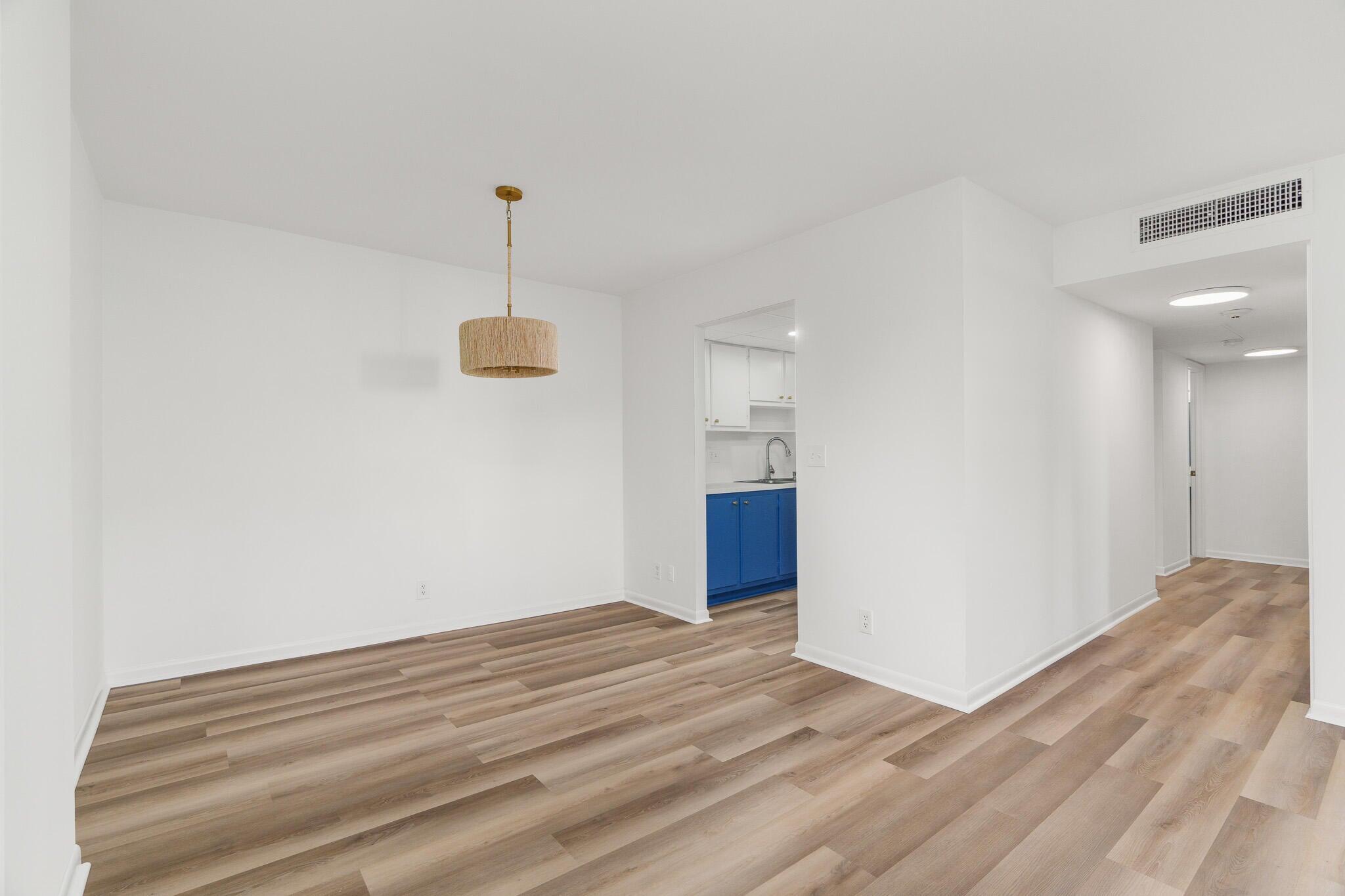 950 Ponce De Leon Road 208