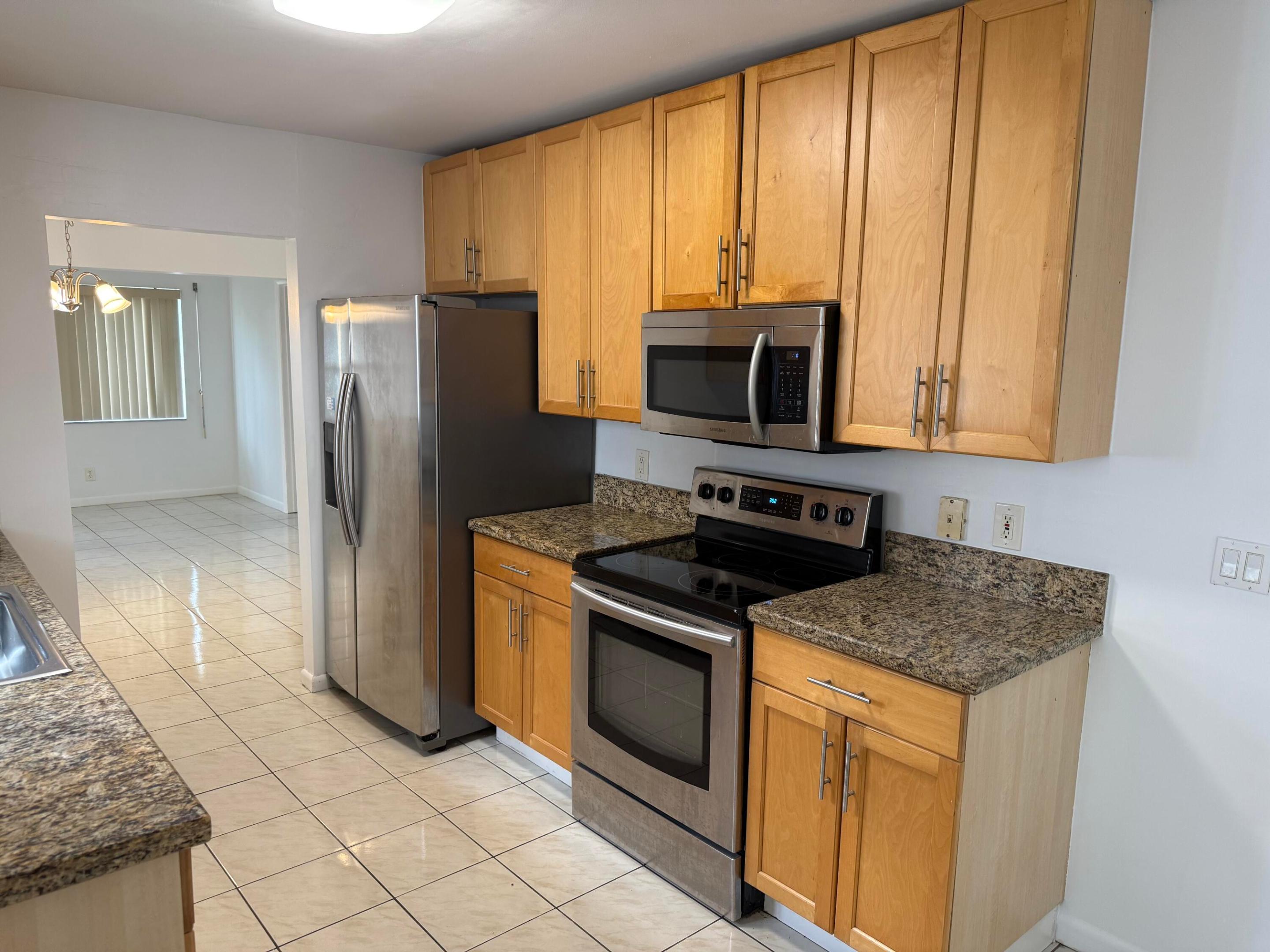1687 SW 20th Terrace