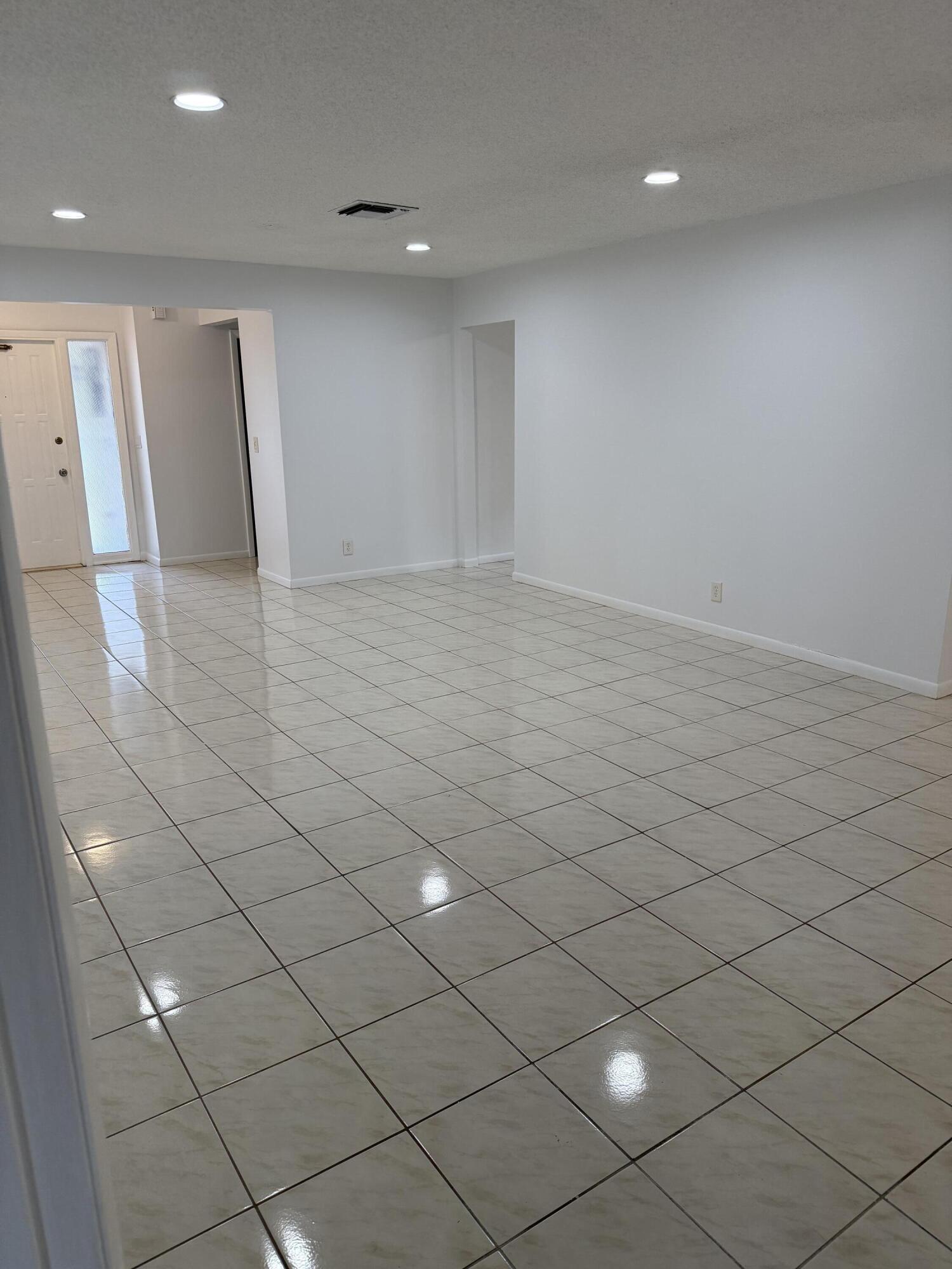 1687 SW 20th Terrace