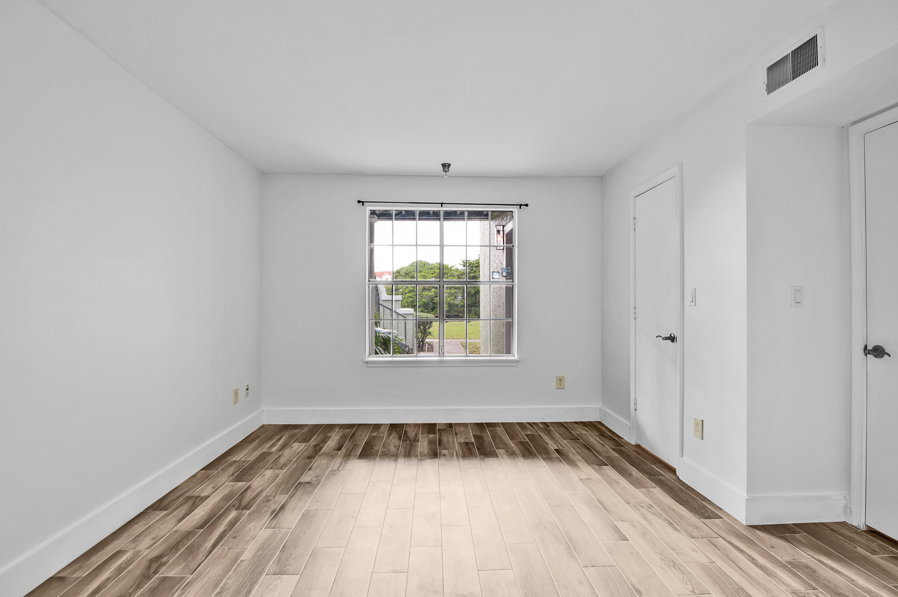 1275 Crystal Way K
