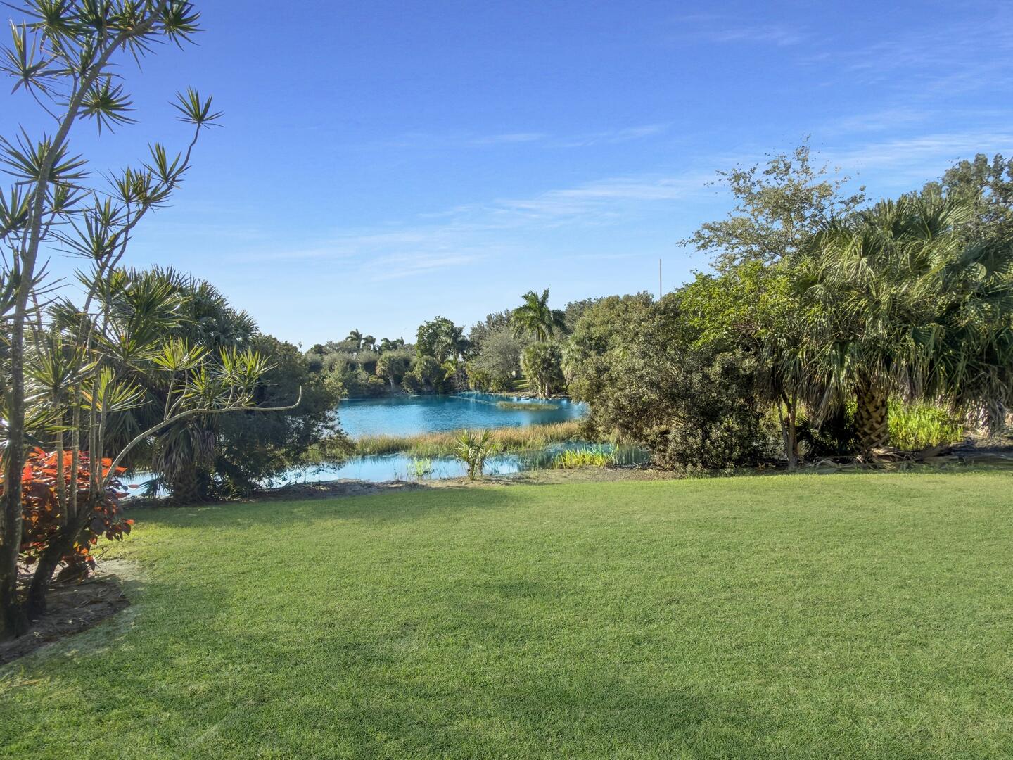 12438 Crystal Pointe Drive 102