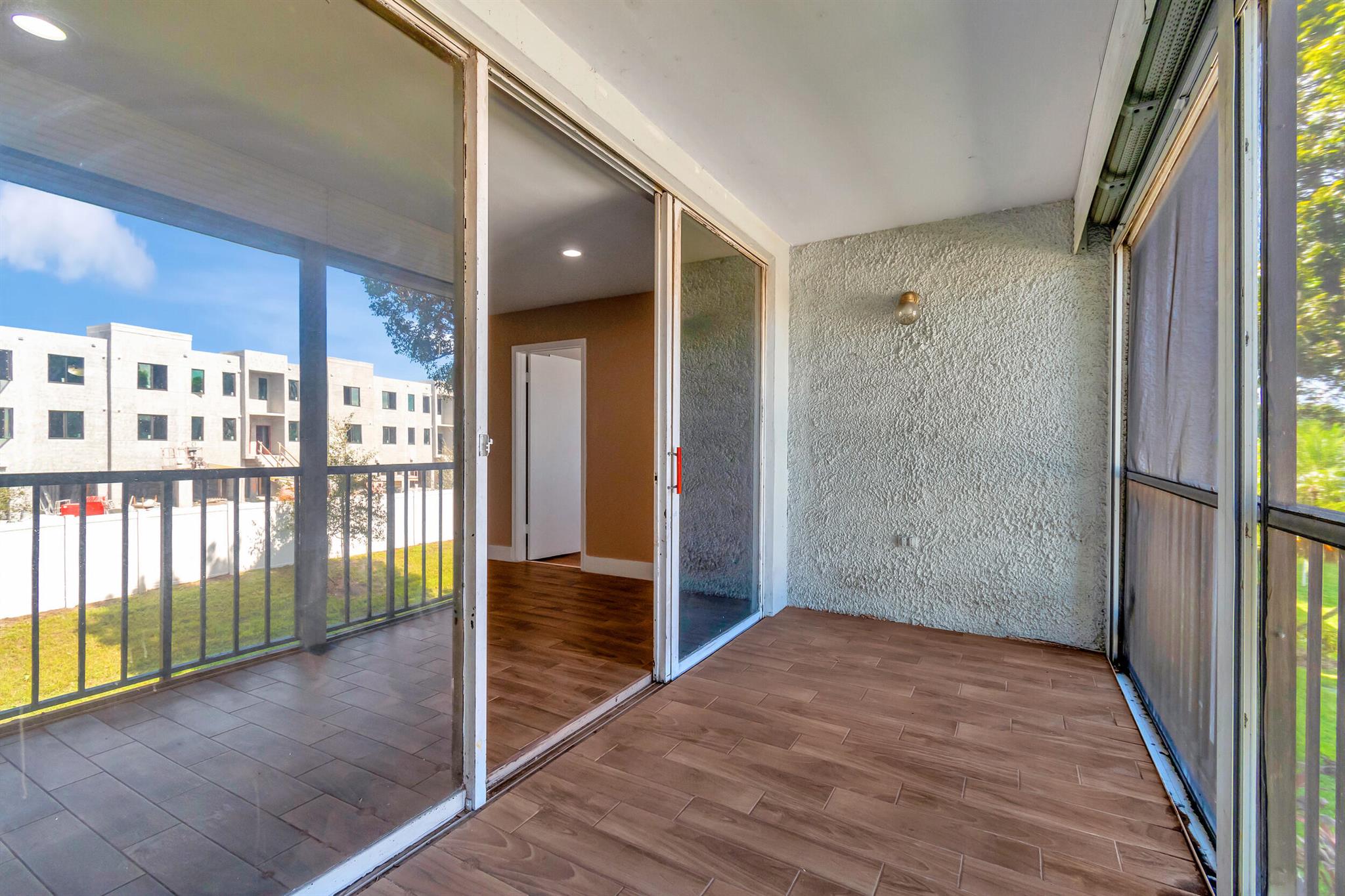 4248 Deste Court 202