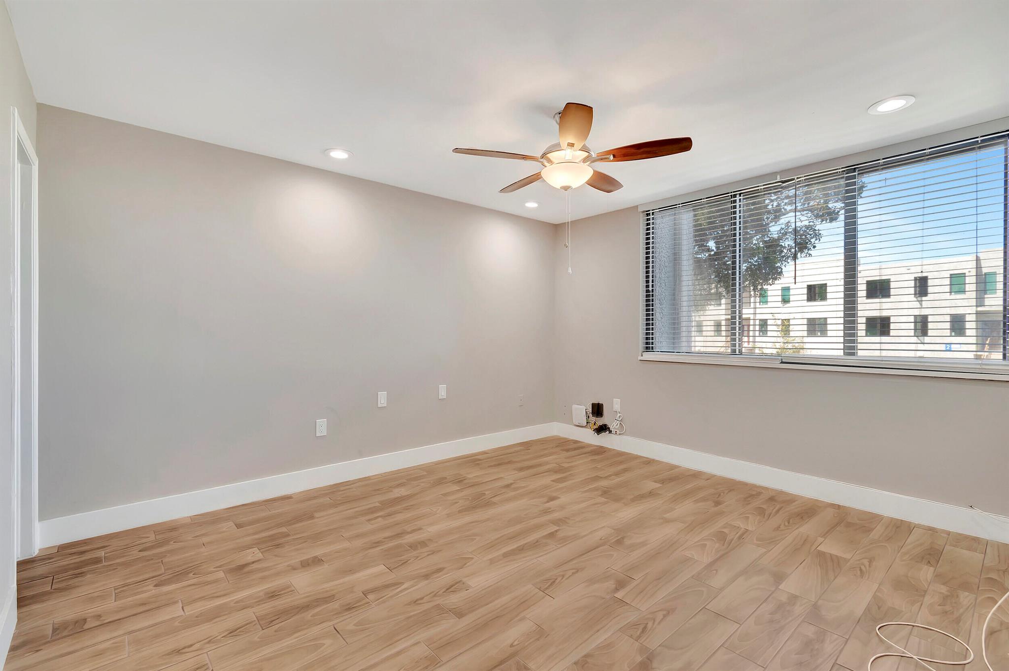 4248 Deste Court 202