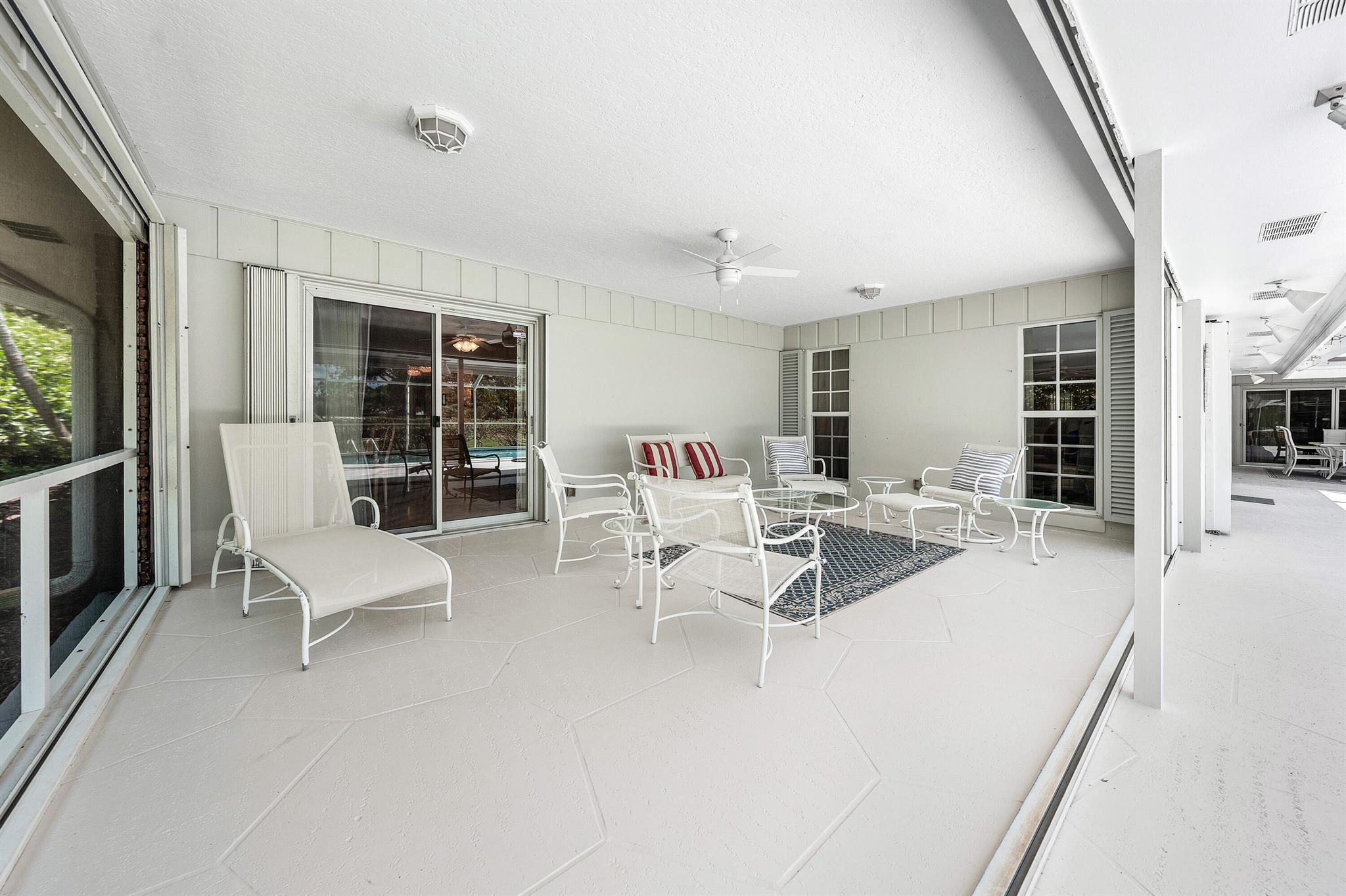 489 S Country Club Drive