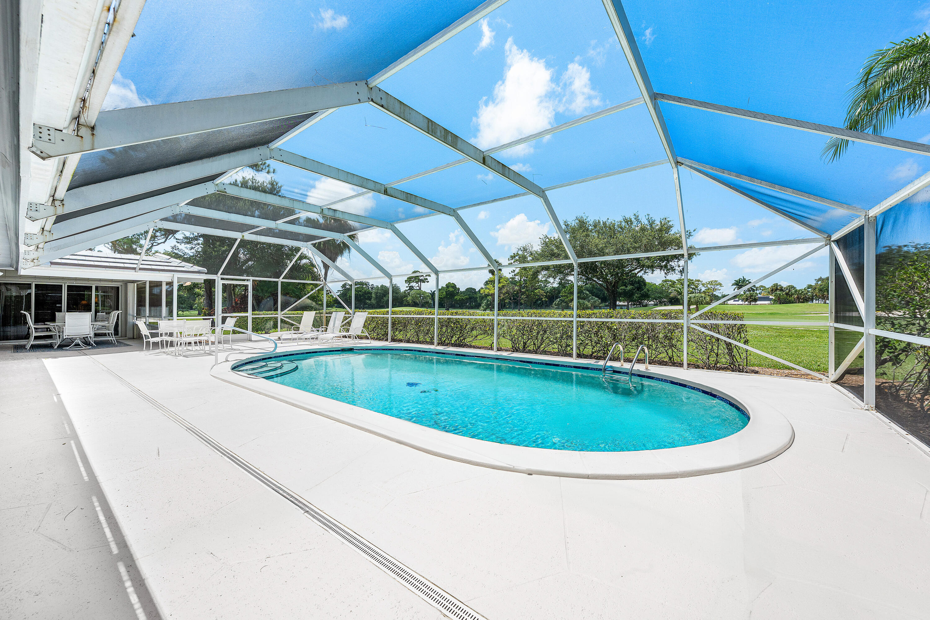 489 S Country Club Drive