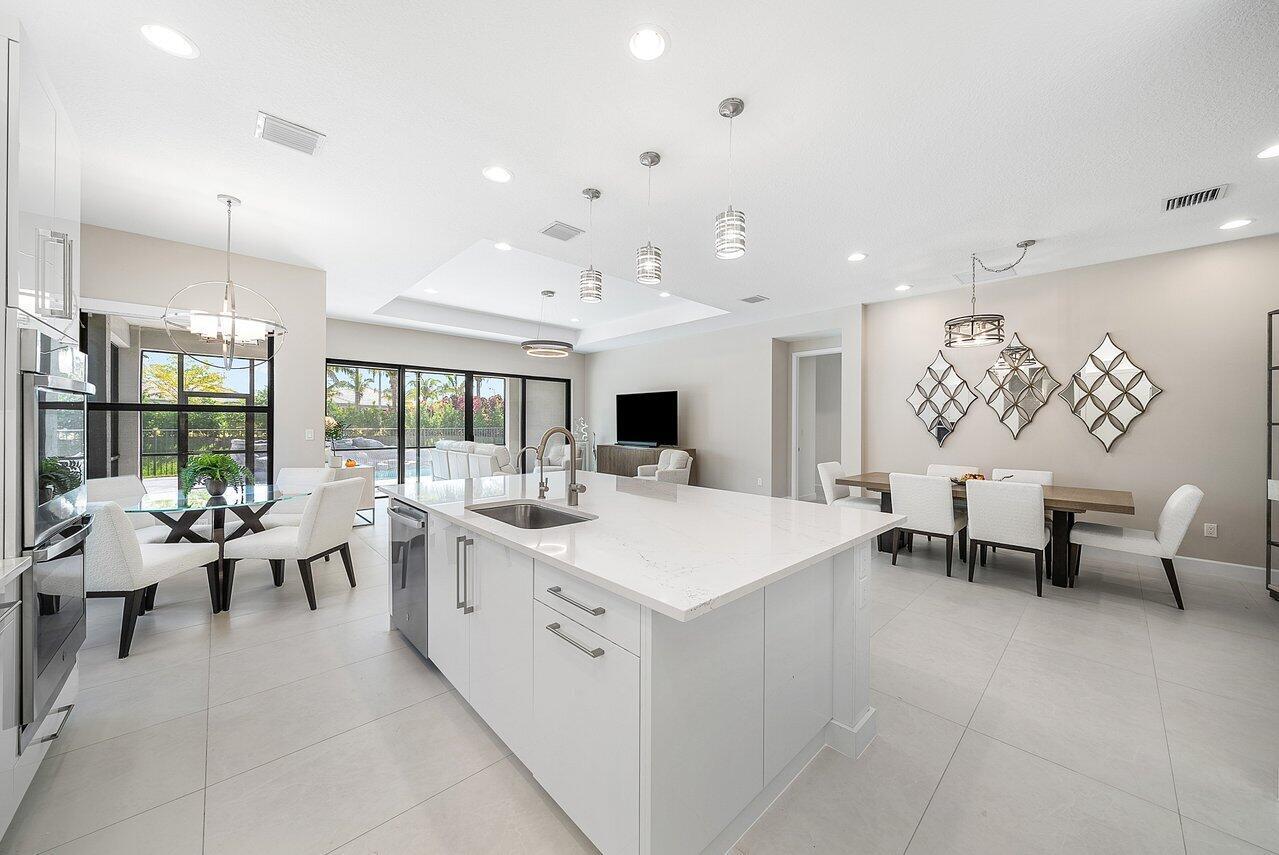 9832 Turning Bluff Lane