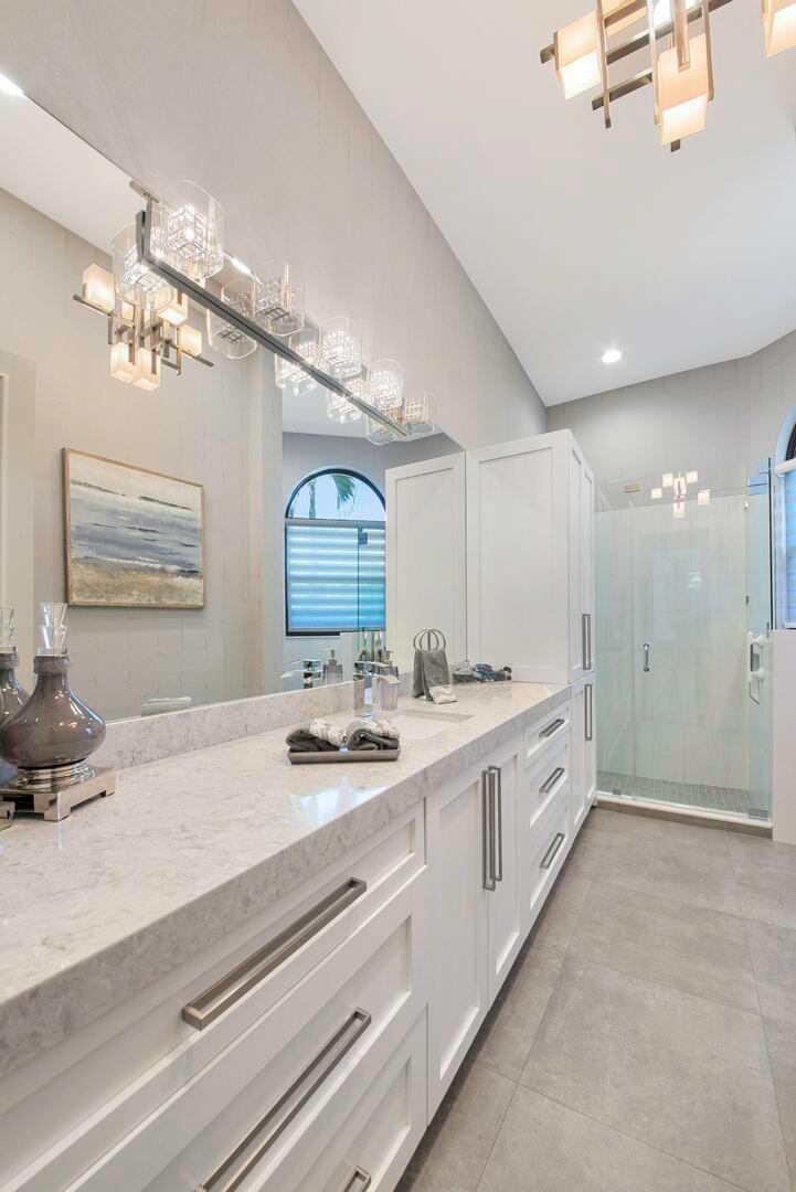 15271 Tall Oak Avenue