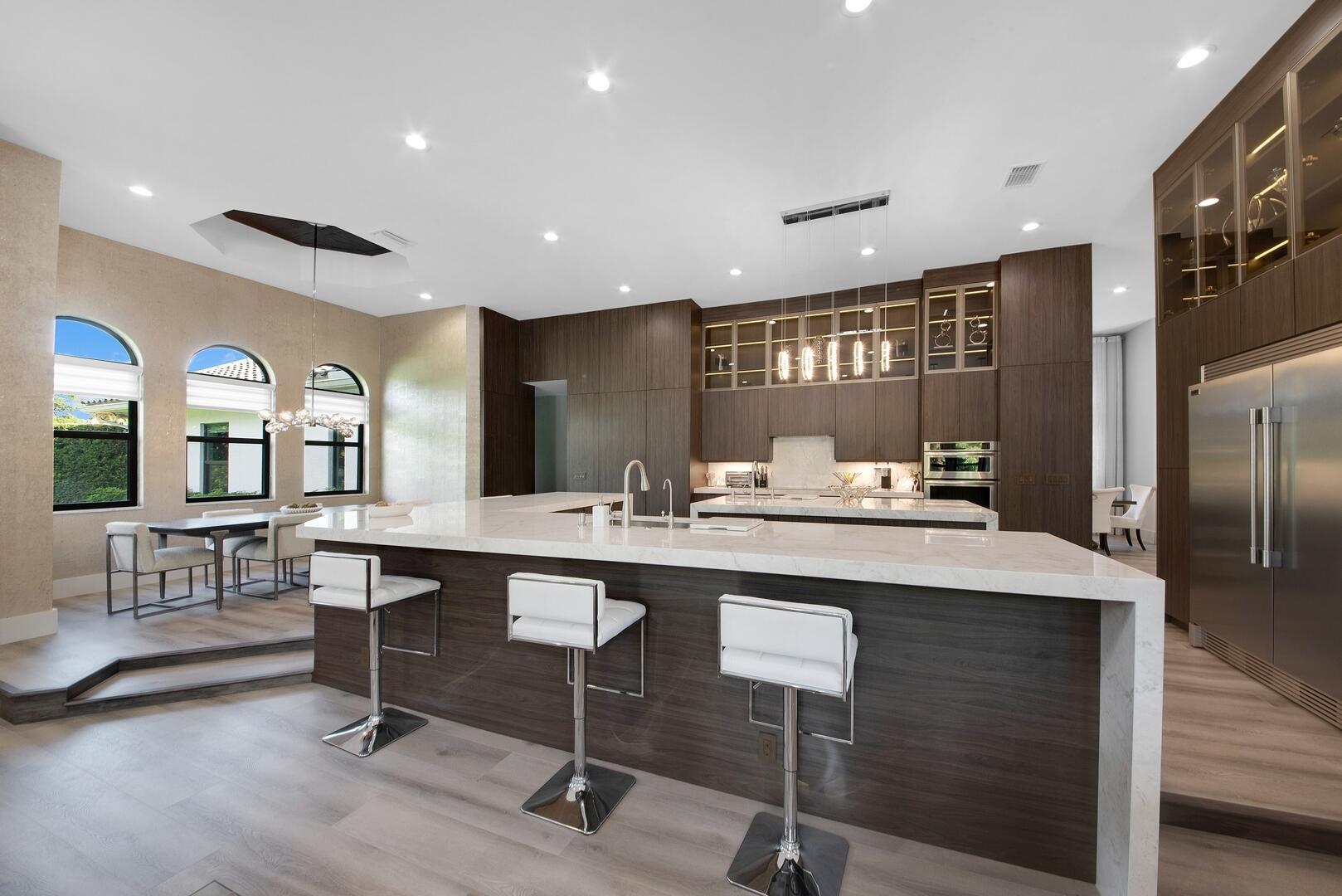 15271 Tall Oak Avenue