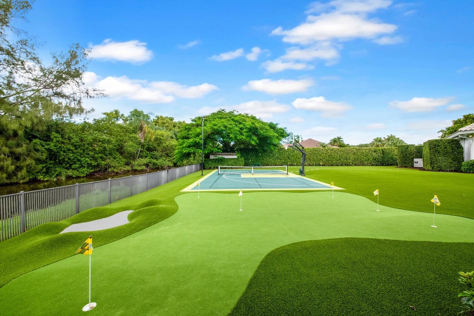 15271 Tall Oak Avenue