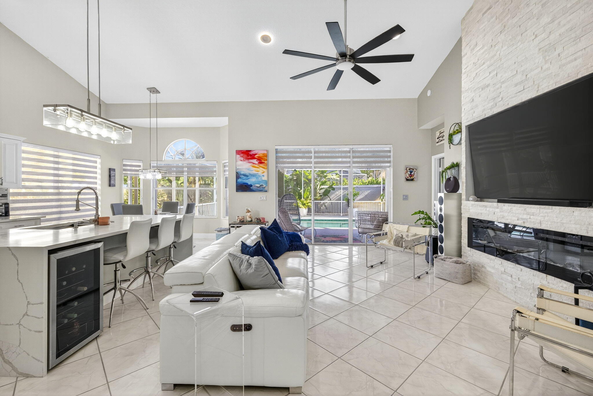 8337 Horseshoe Bay Road