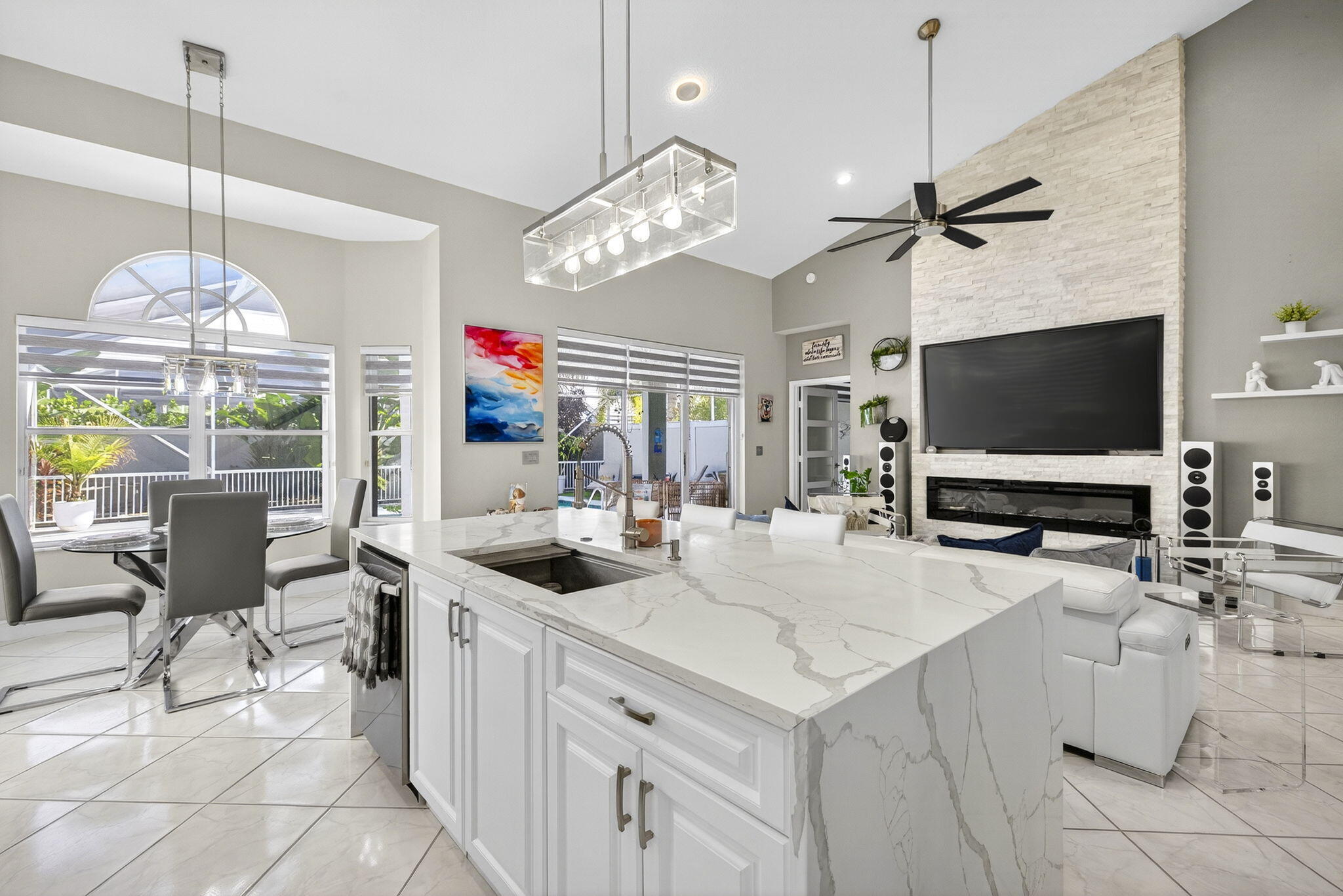 8337 Horseshoe Bay Road