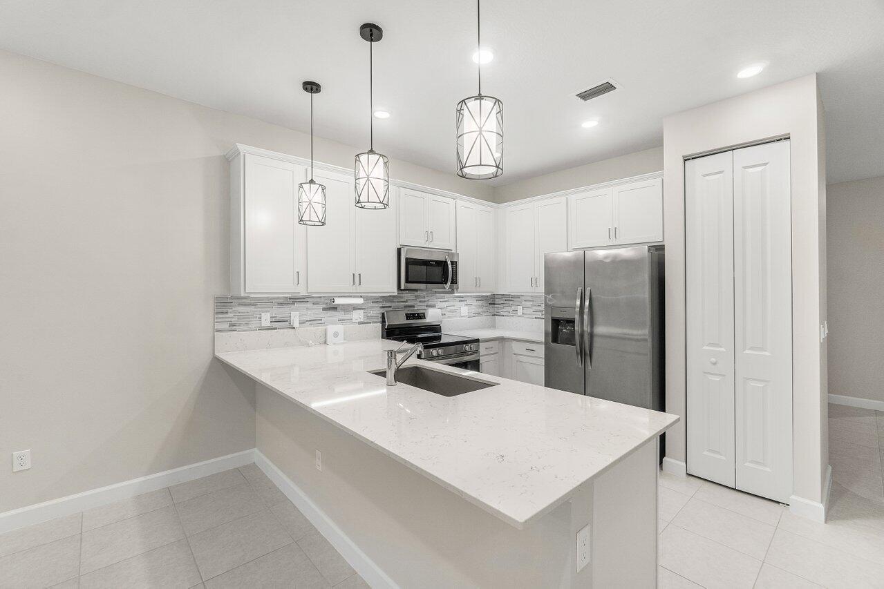 13652 Night Sky Pl Place