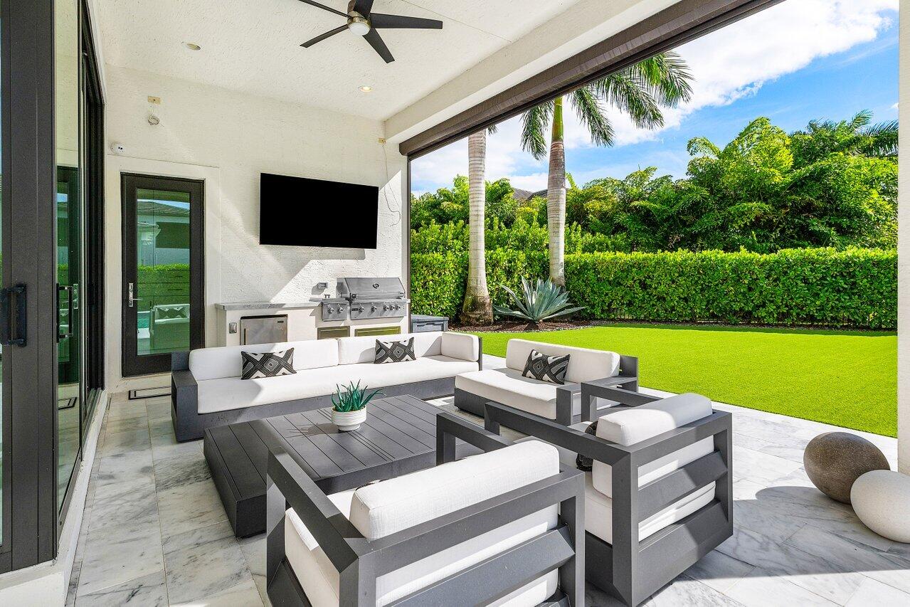 9276 Biaggio Road